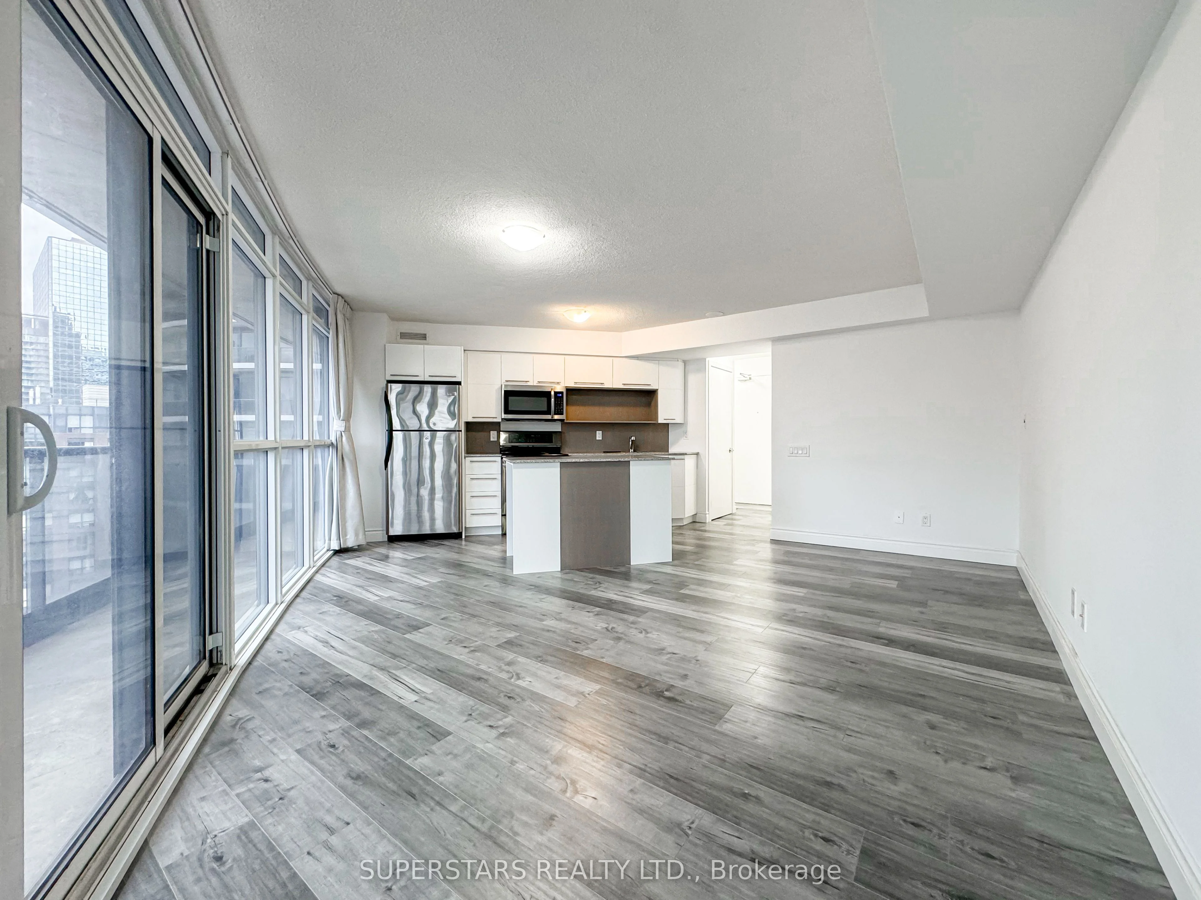 25 Carlton Street 1804, Toronto C08, On M5b 1l2