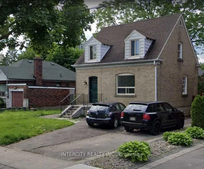 71 Poyntz Avenue Main, Toronto C07, On M2n 1h9