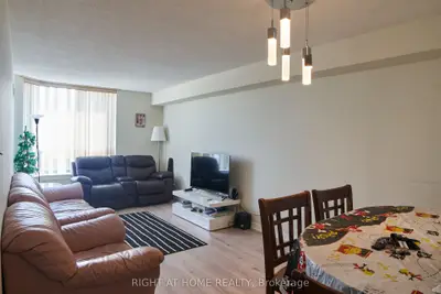 1700 Eglinton Avenue E 609, Toronto C13, On M4a 2x4