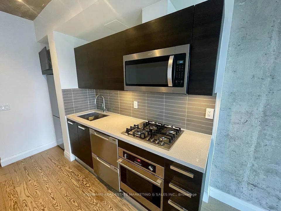 224 King Street W 1805, Toronto C01, ON M5H 0A6