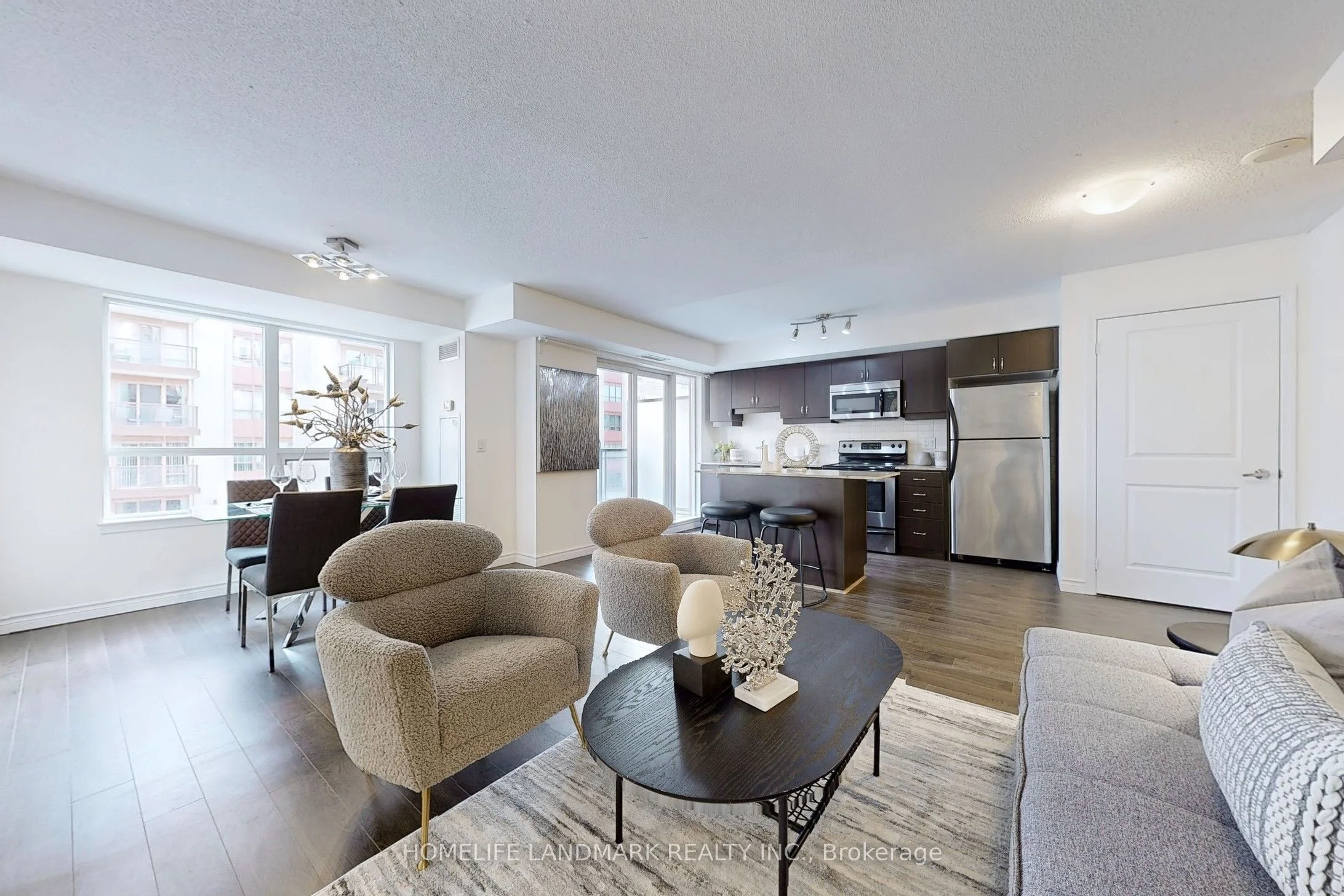 Condo Apartment in Toronto