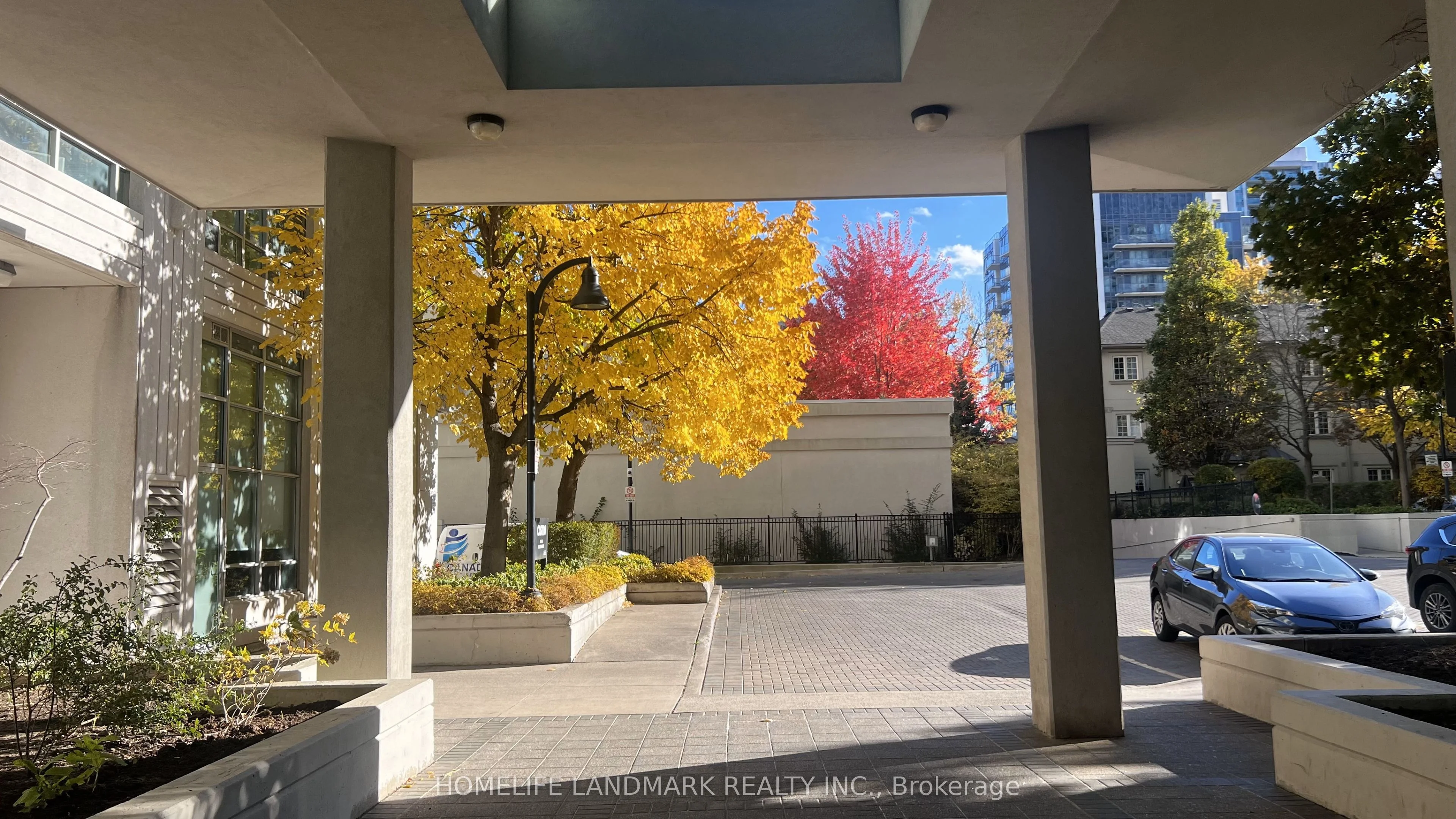 Condo Apartment in Toronto