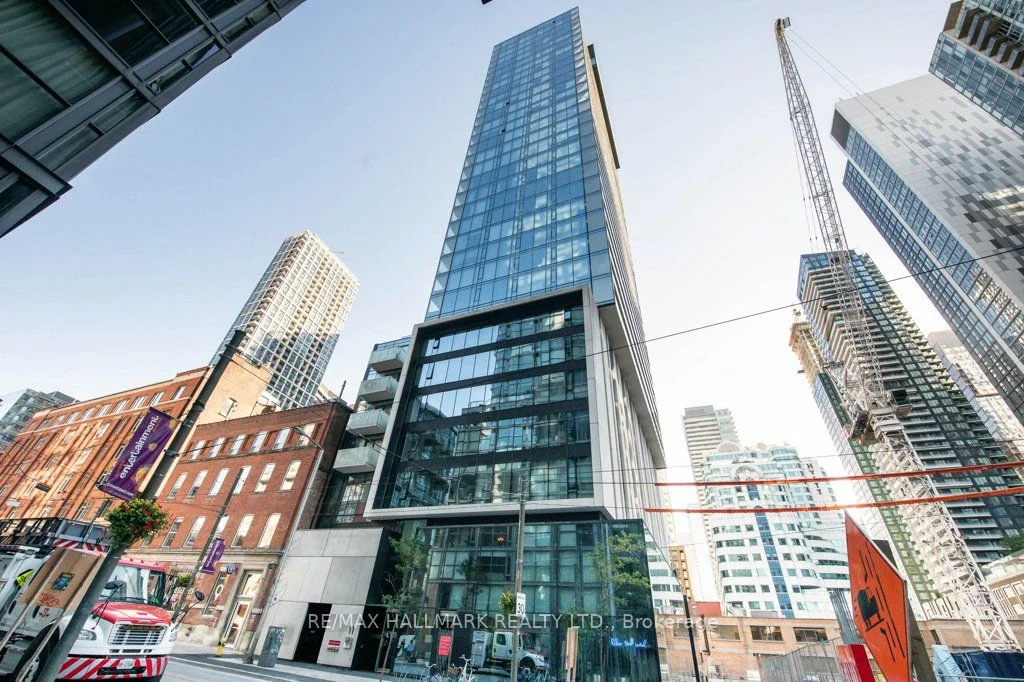 Condo Apartment in Toronto