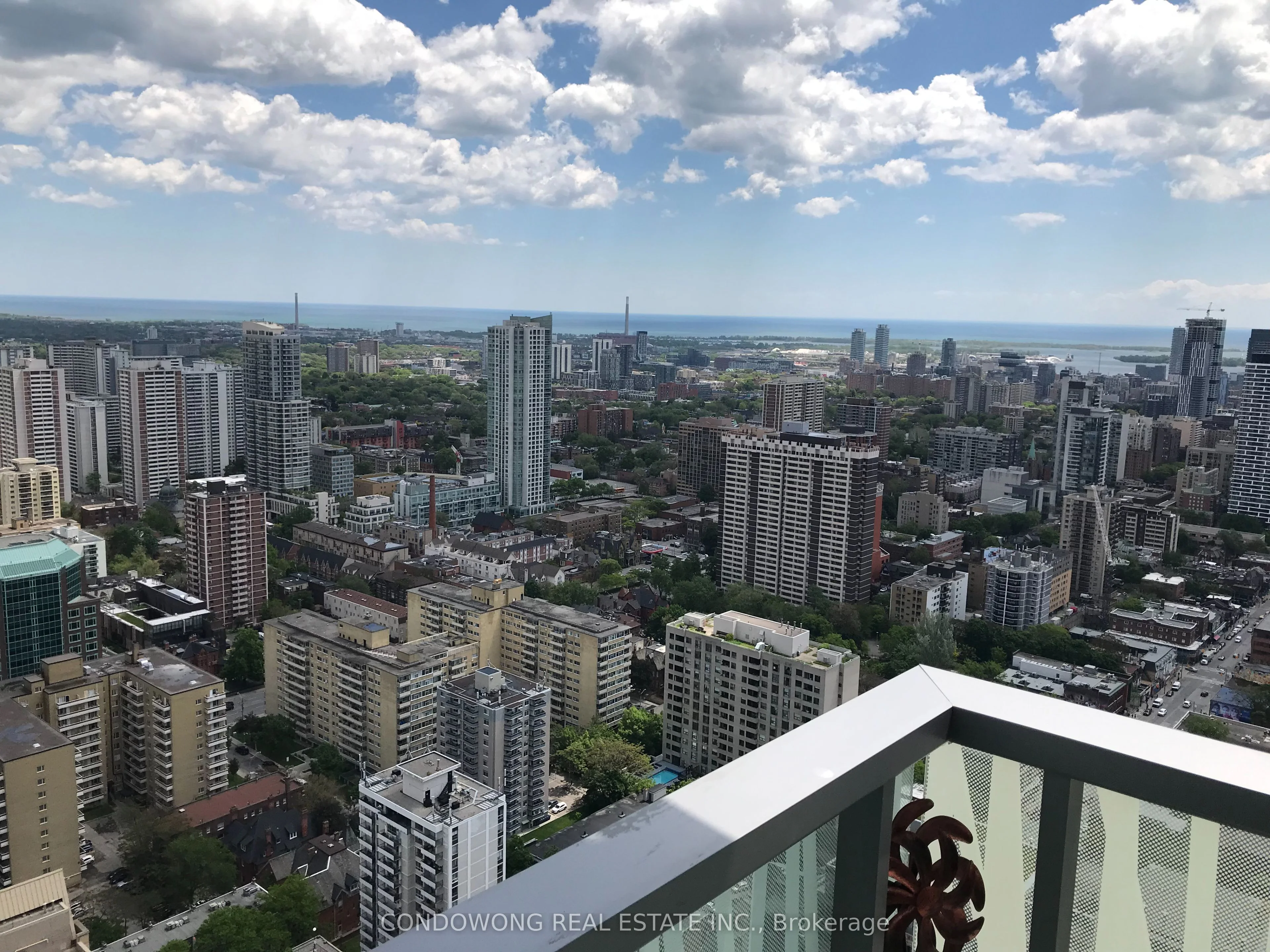 50 Charles Street E 4203, Toronto C08, On M4y 1t1