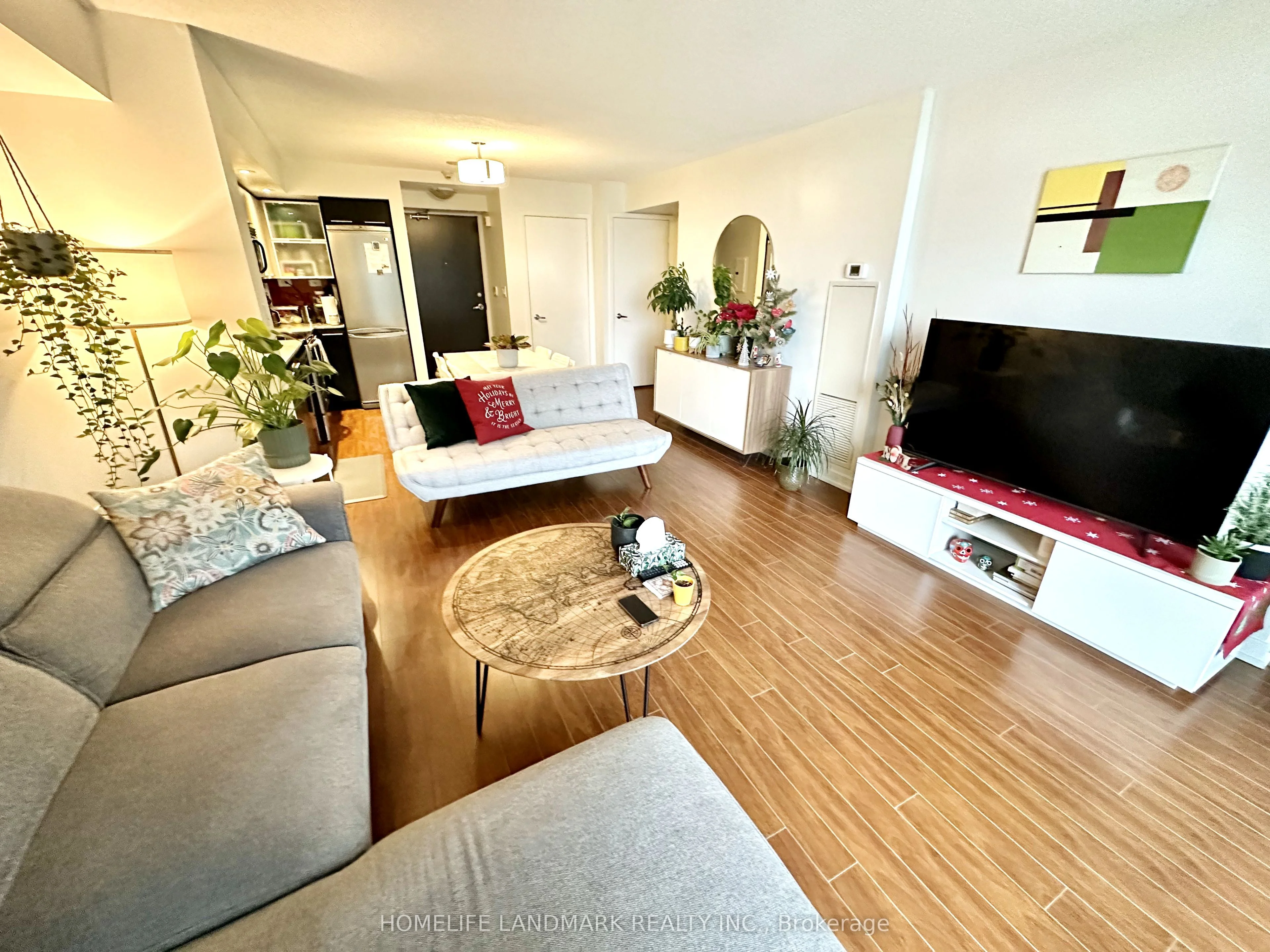 Condo Apartment in Toronto