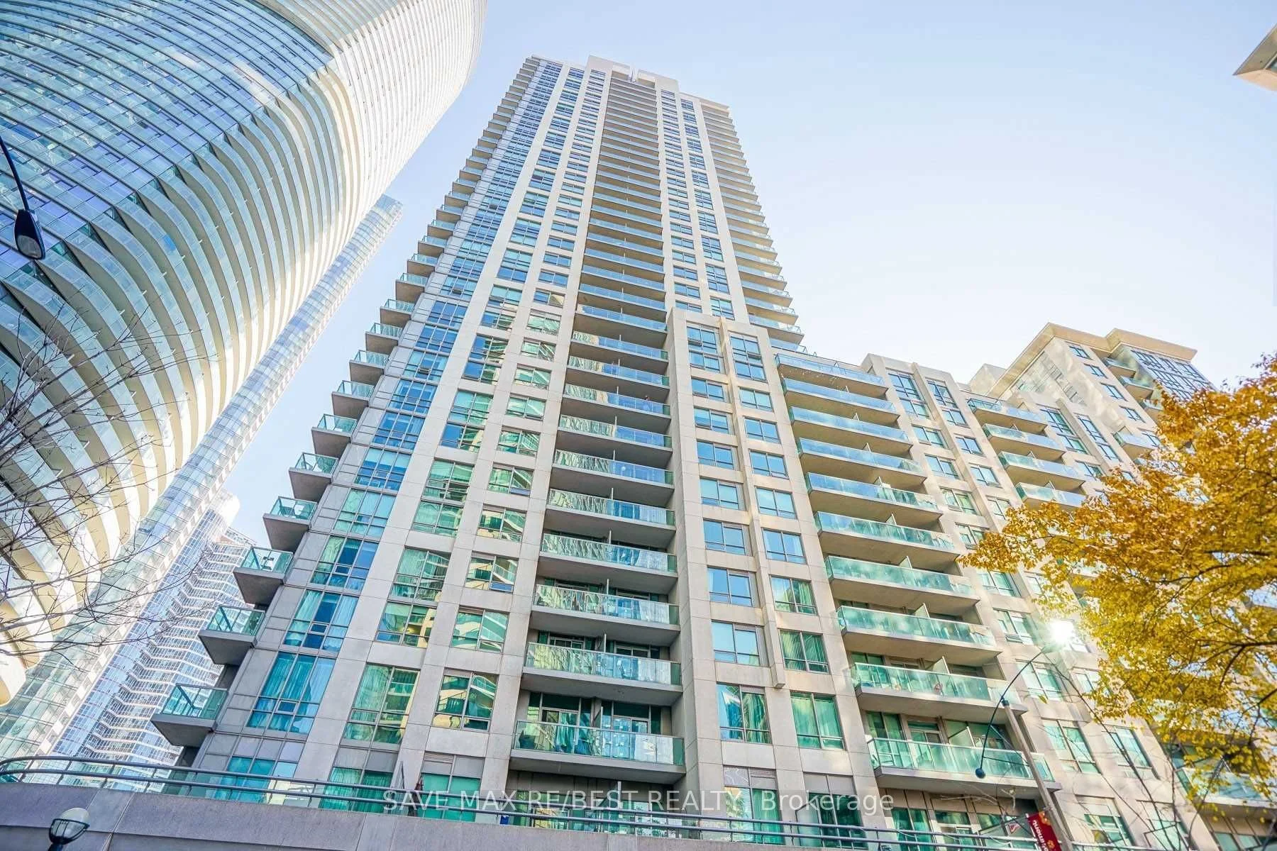 Condo Apartment in Toronto