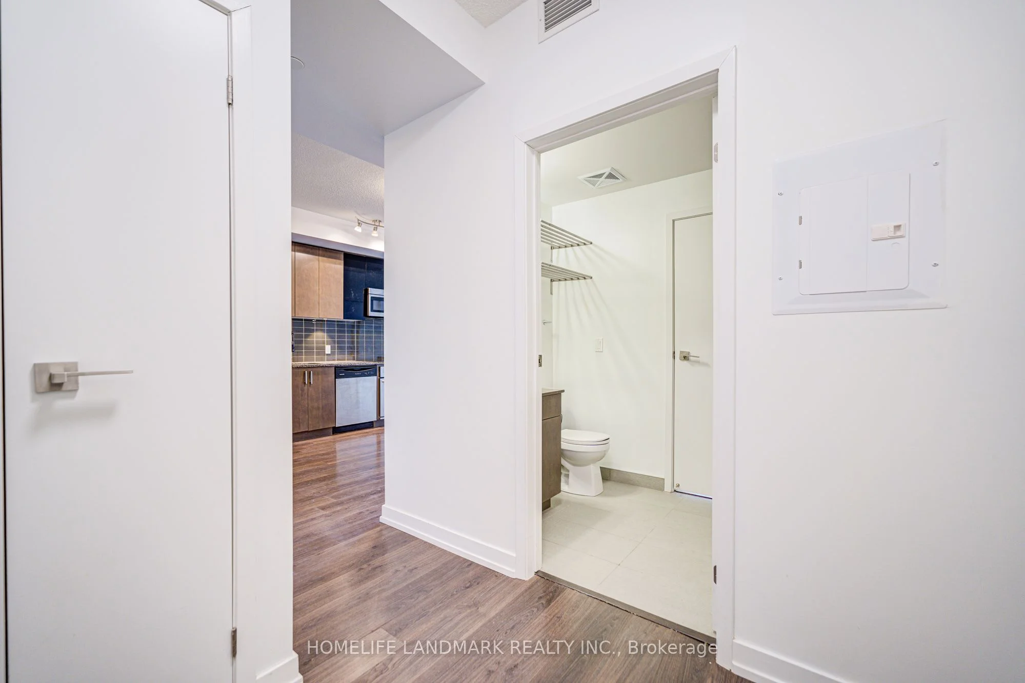 89 Dunfield Avenue 1806, Toronto C10, ON M4S 0A4