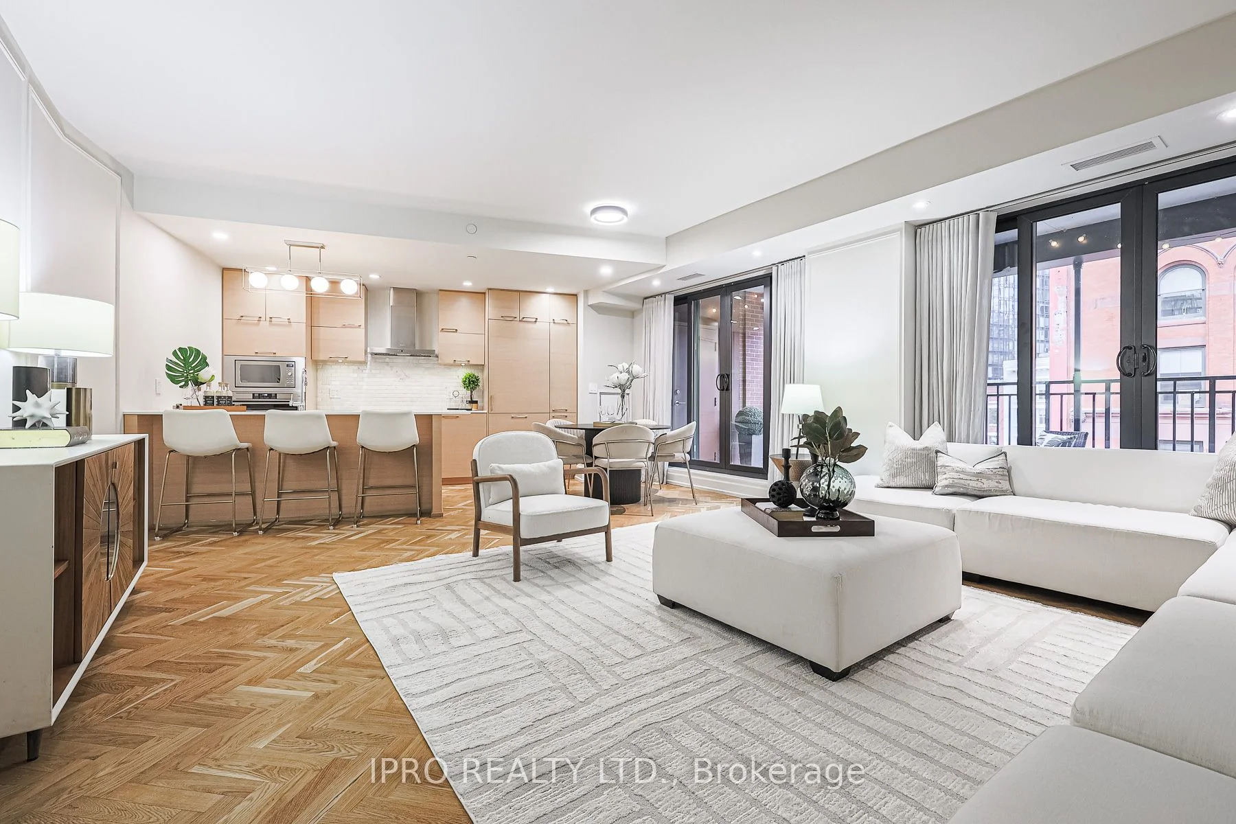 Condo Apartment in Toronto