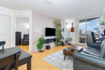 1700 Eglinton Avenue E 618, Toronto C13, On M4a 2x4