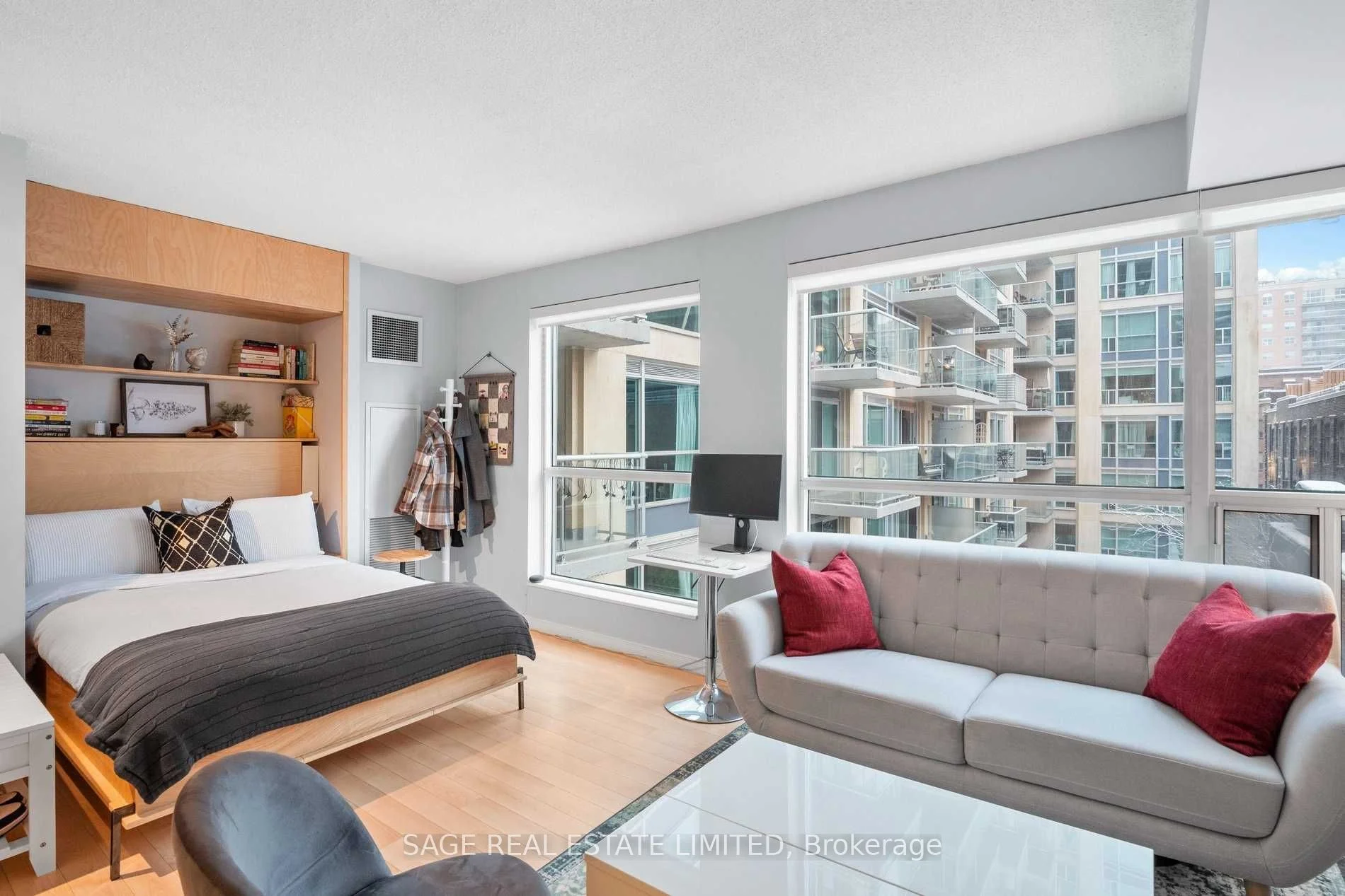 230 King Street E 504, Toronto C08, ON M5A 1K5
