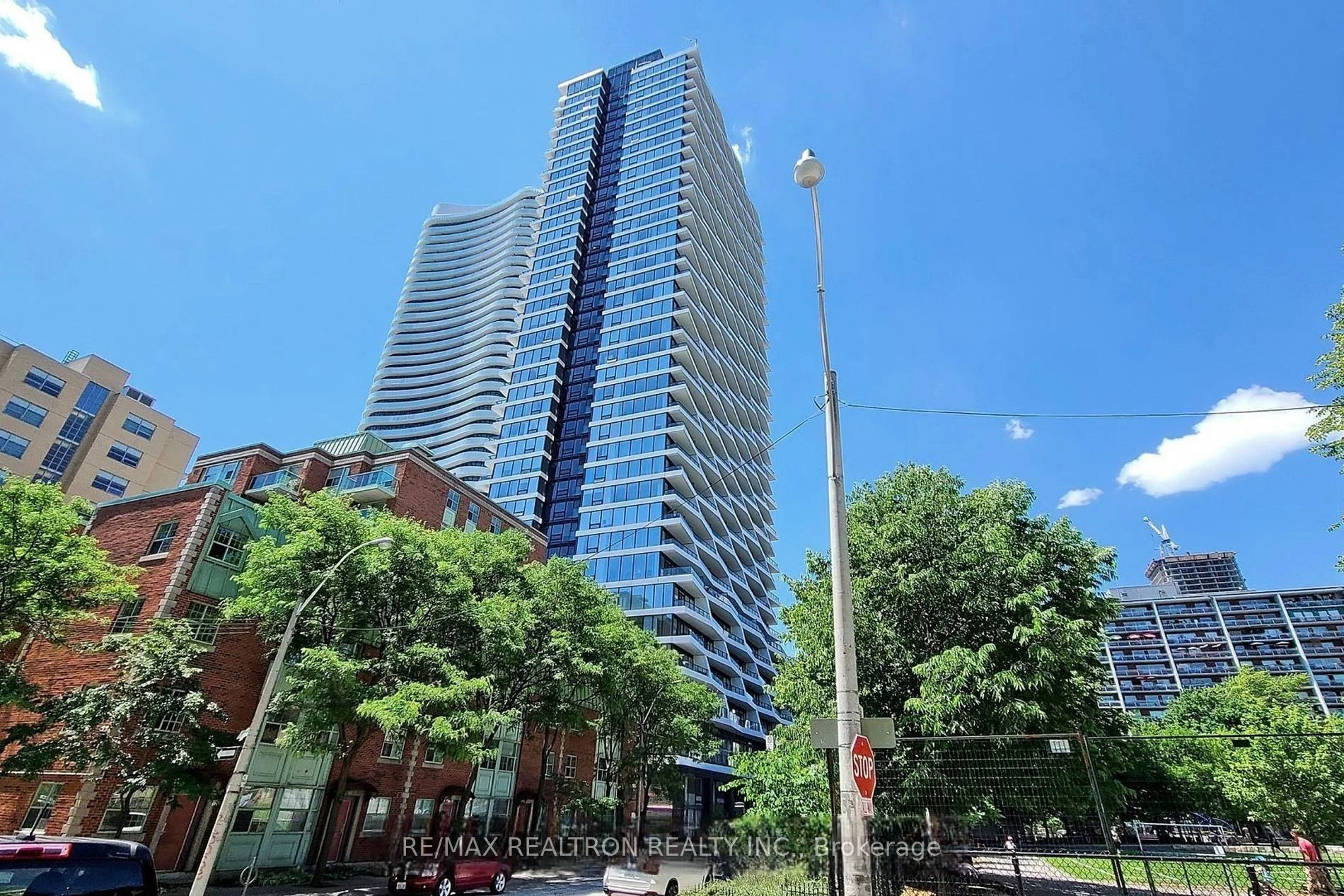 85 Wood Street 2803, Toronto C08, On M4y 0e8