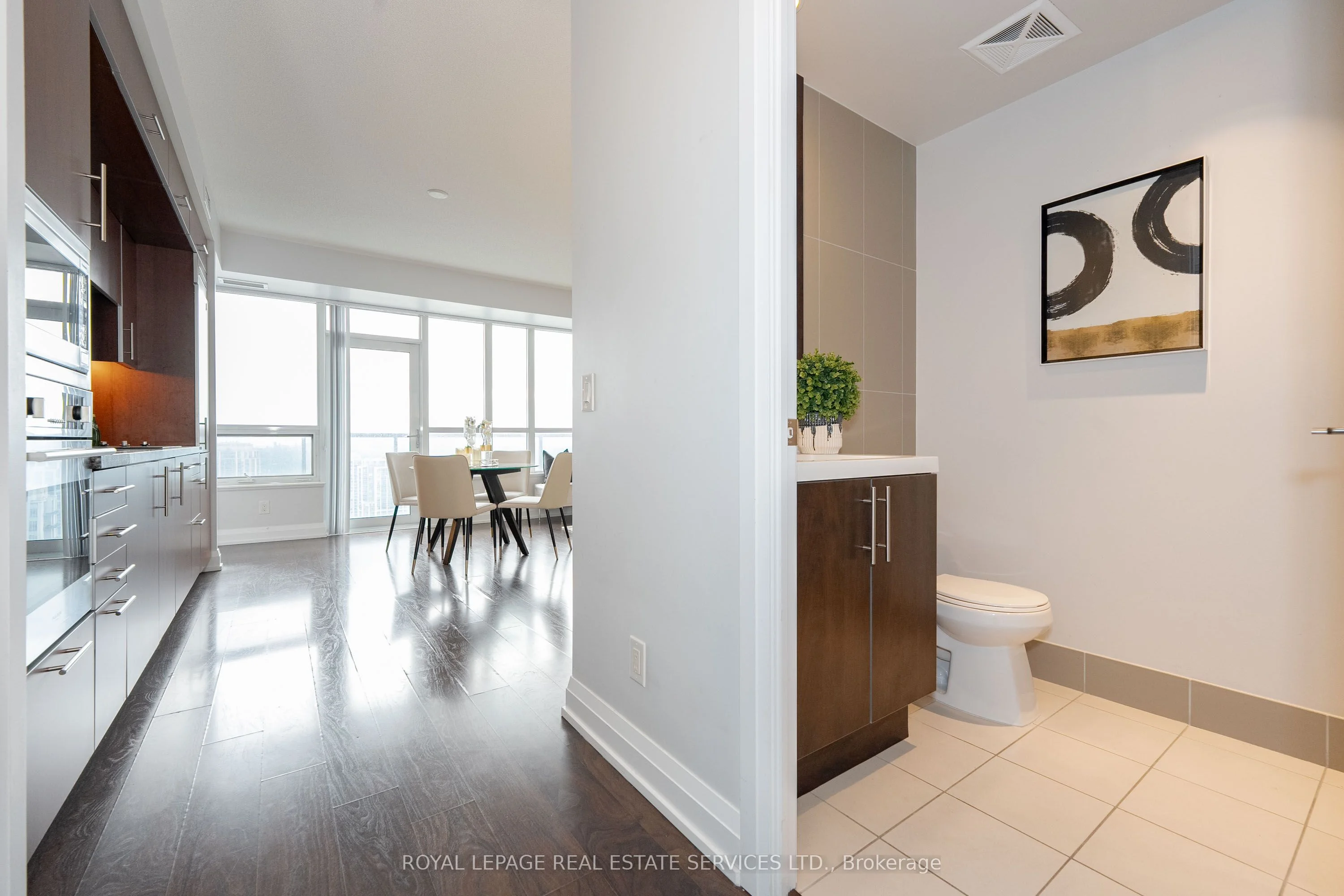 5 Sheppard Avenue E 2926, Toronto C14, ON M2N 0G4