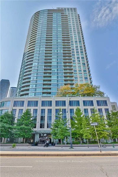18 Yonge Street 3205, Toronto C01, On M5e 1z8