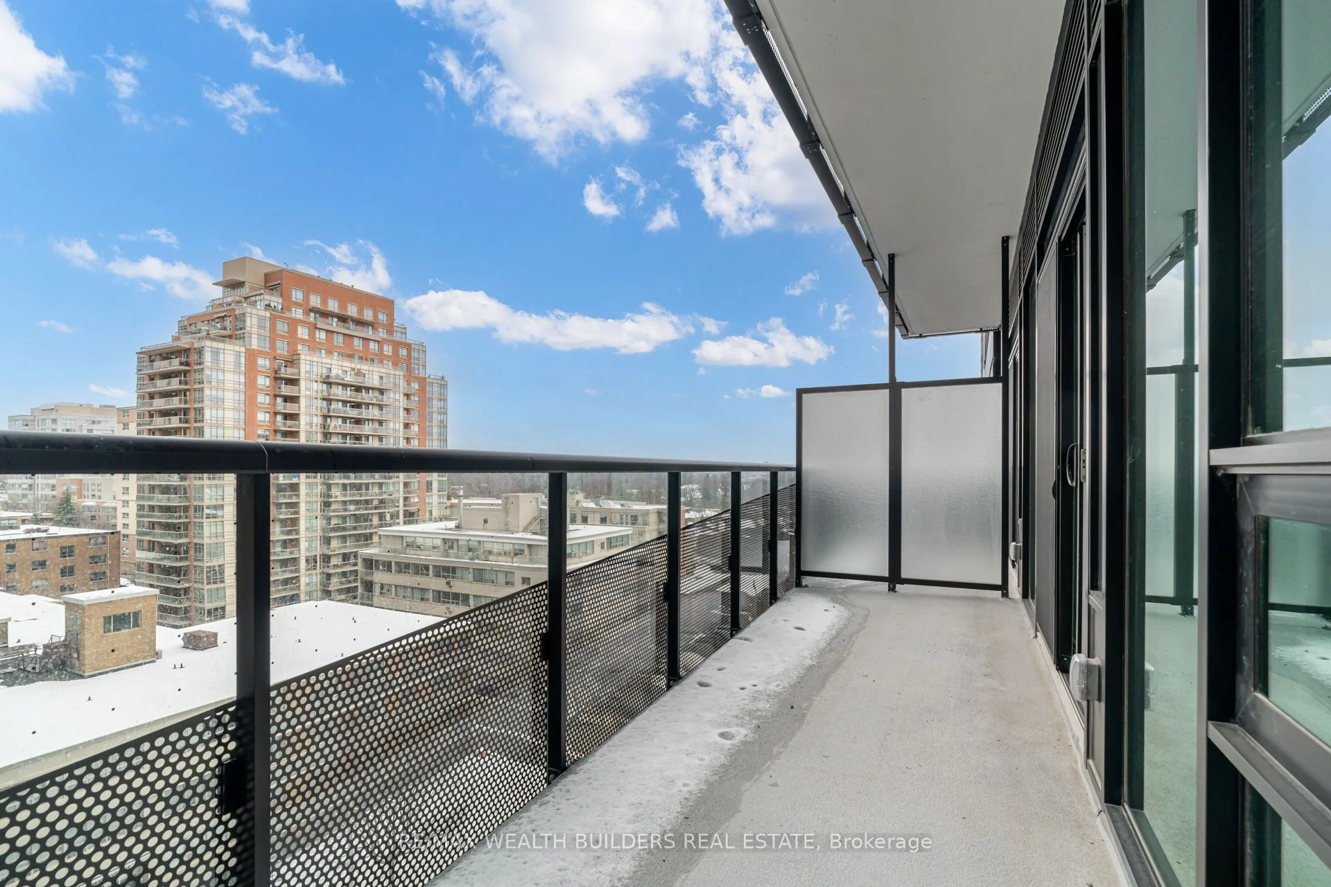 117 Broadway Avenue N 806, Toronto C10, ON M4P 1V3
