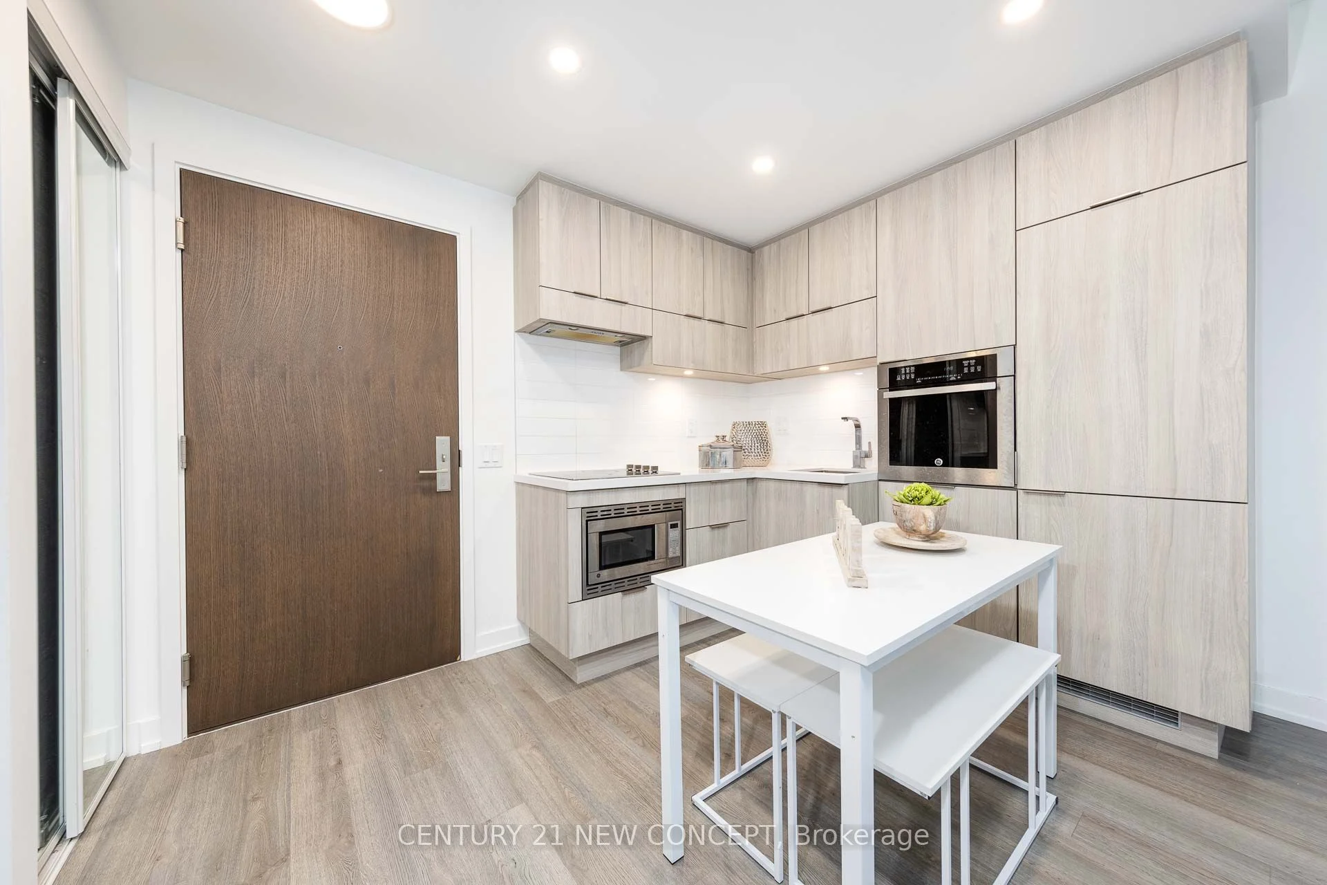 Condo Apartment in Toronto