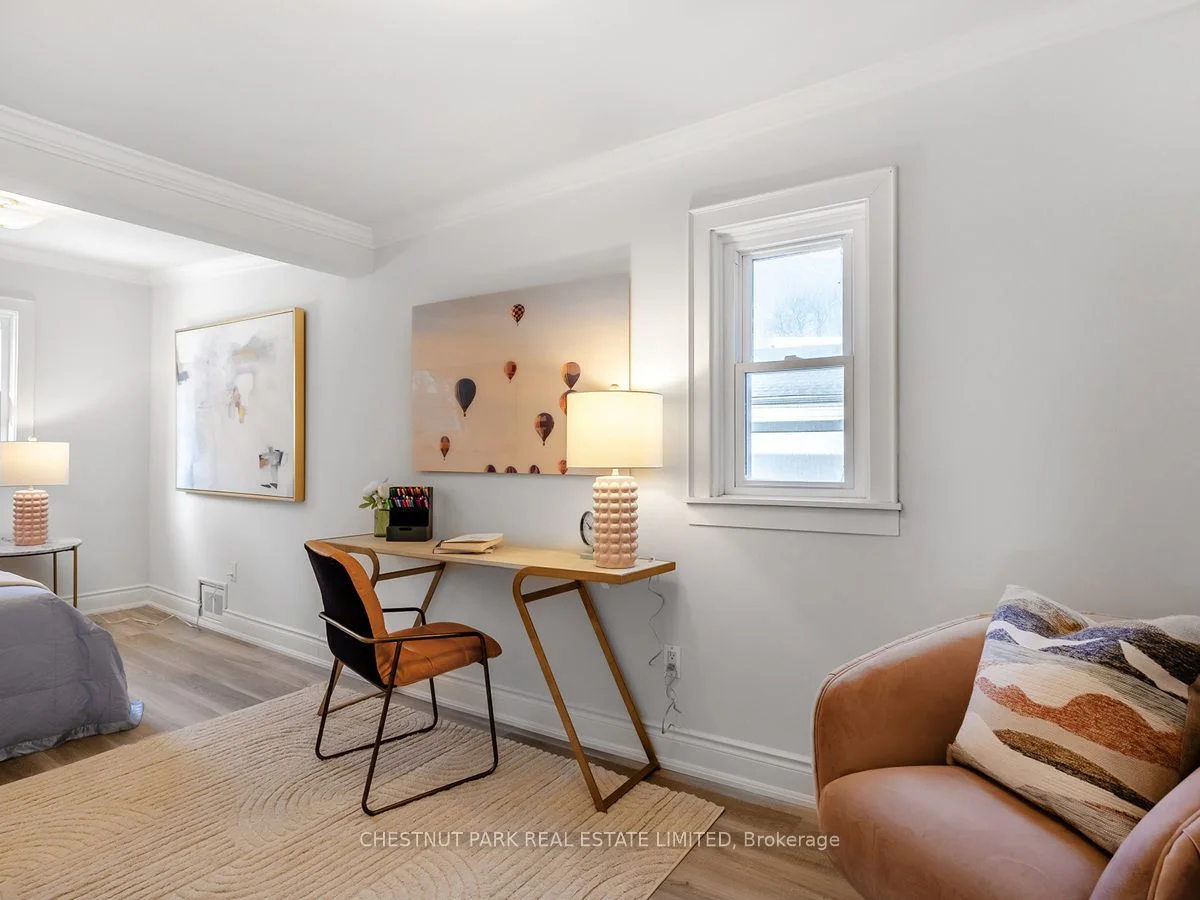 318 Carlton Street, Toronto C08, ON M5A 2L9