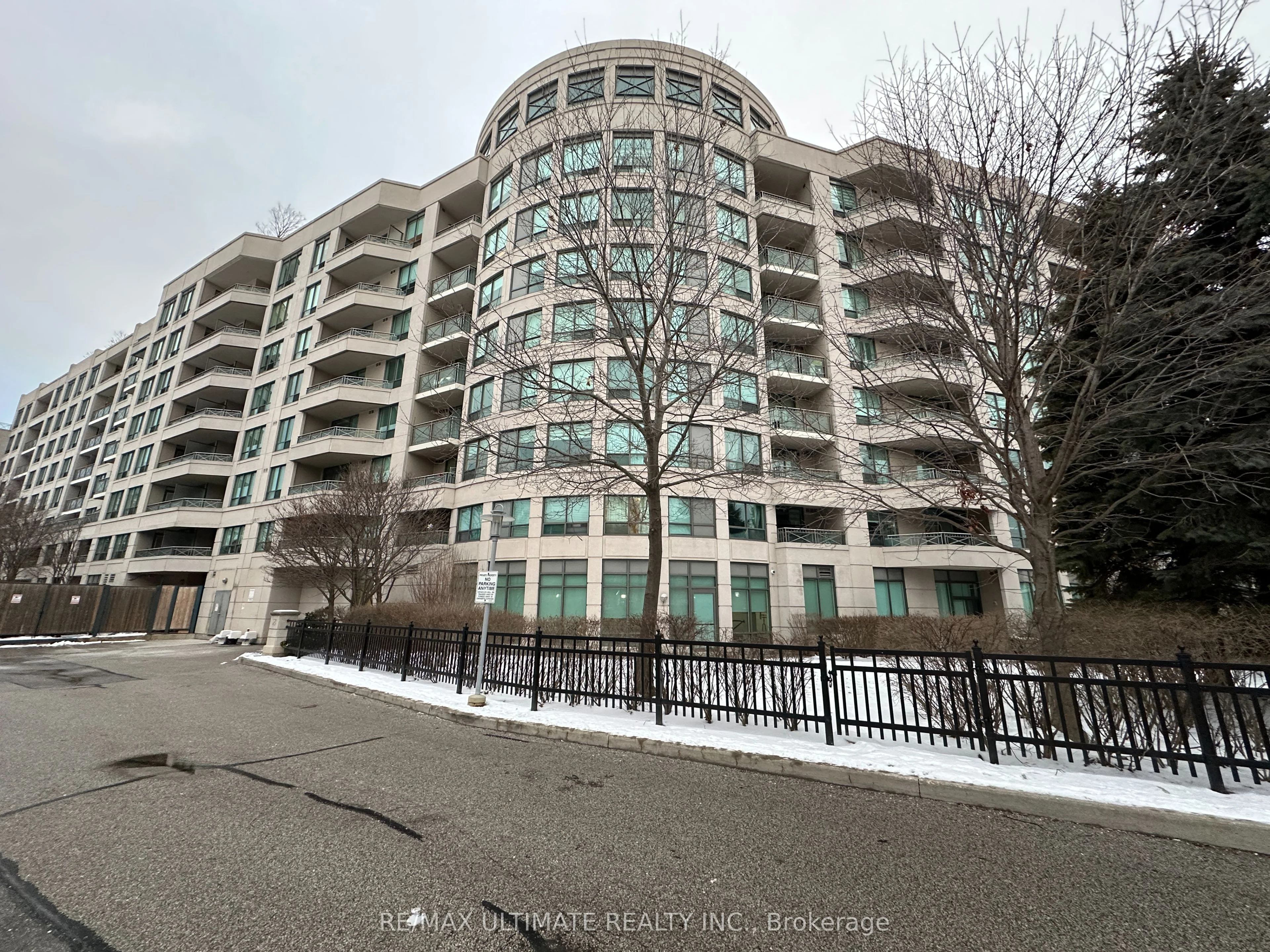 Condo Apartment in Toronto