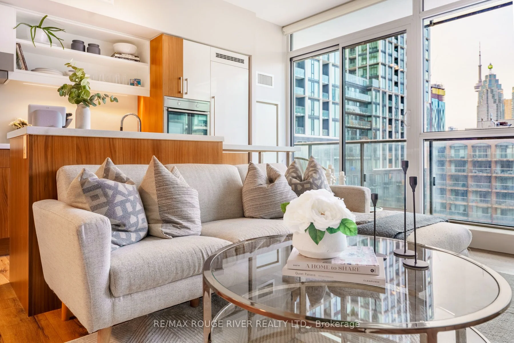 Condo Apartment in Toronto
