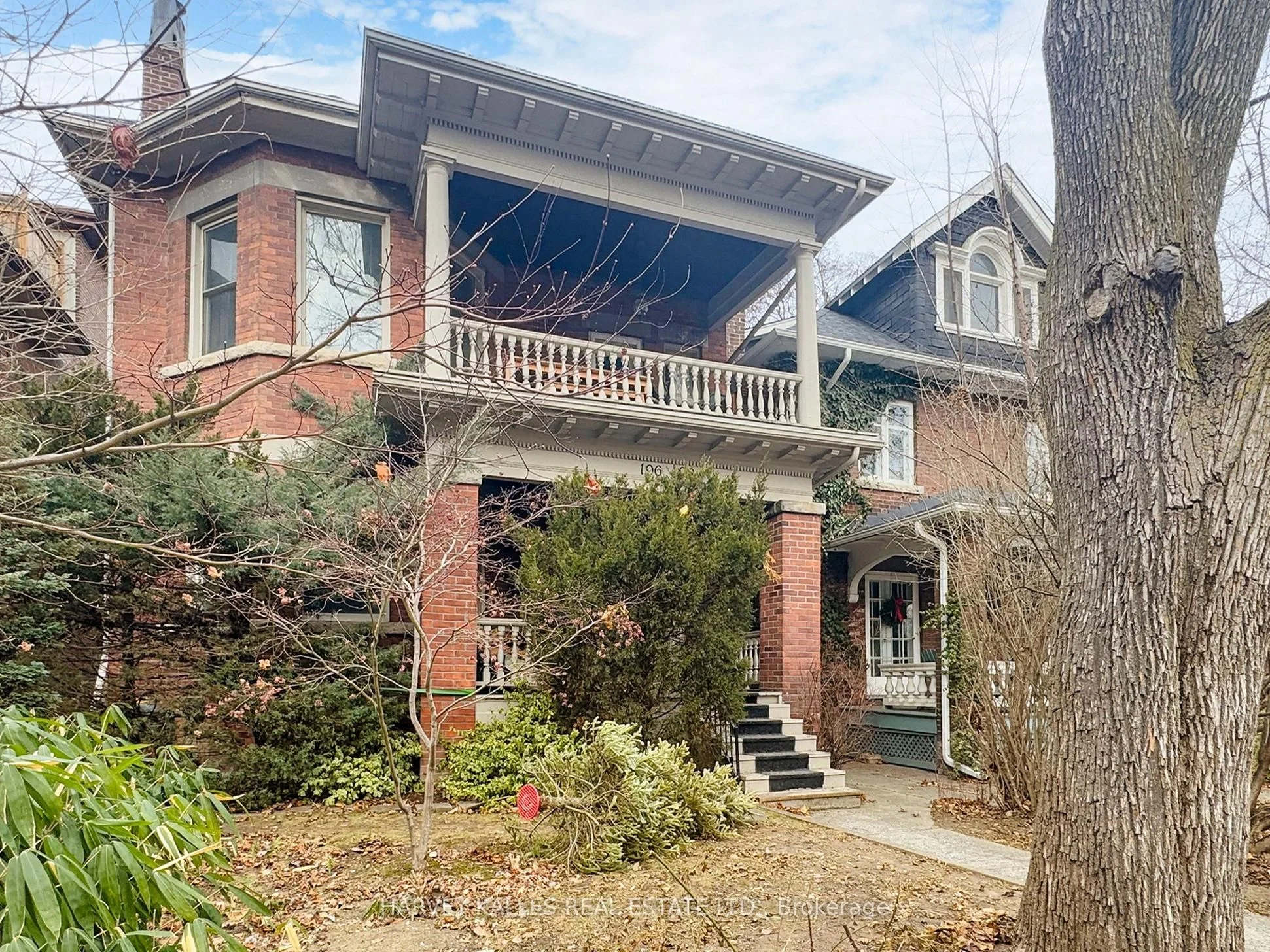 Duplex in Toronto