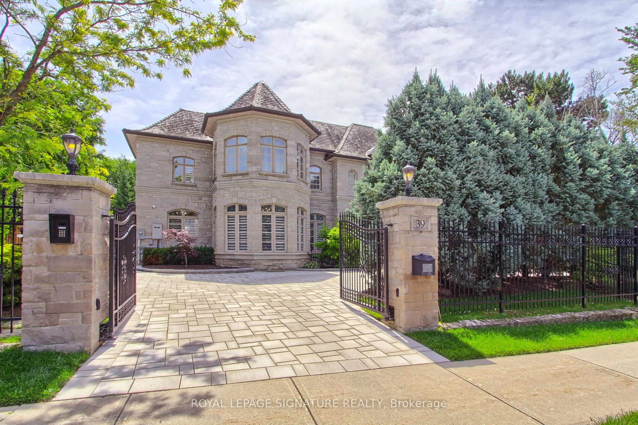 Detached in Toronto