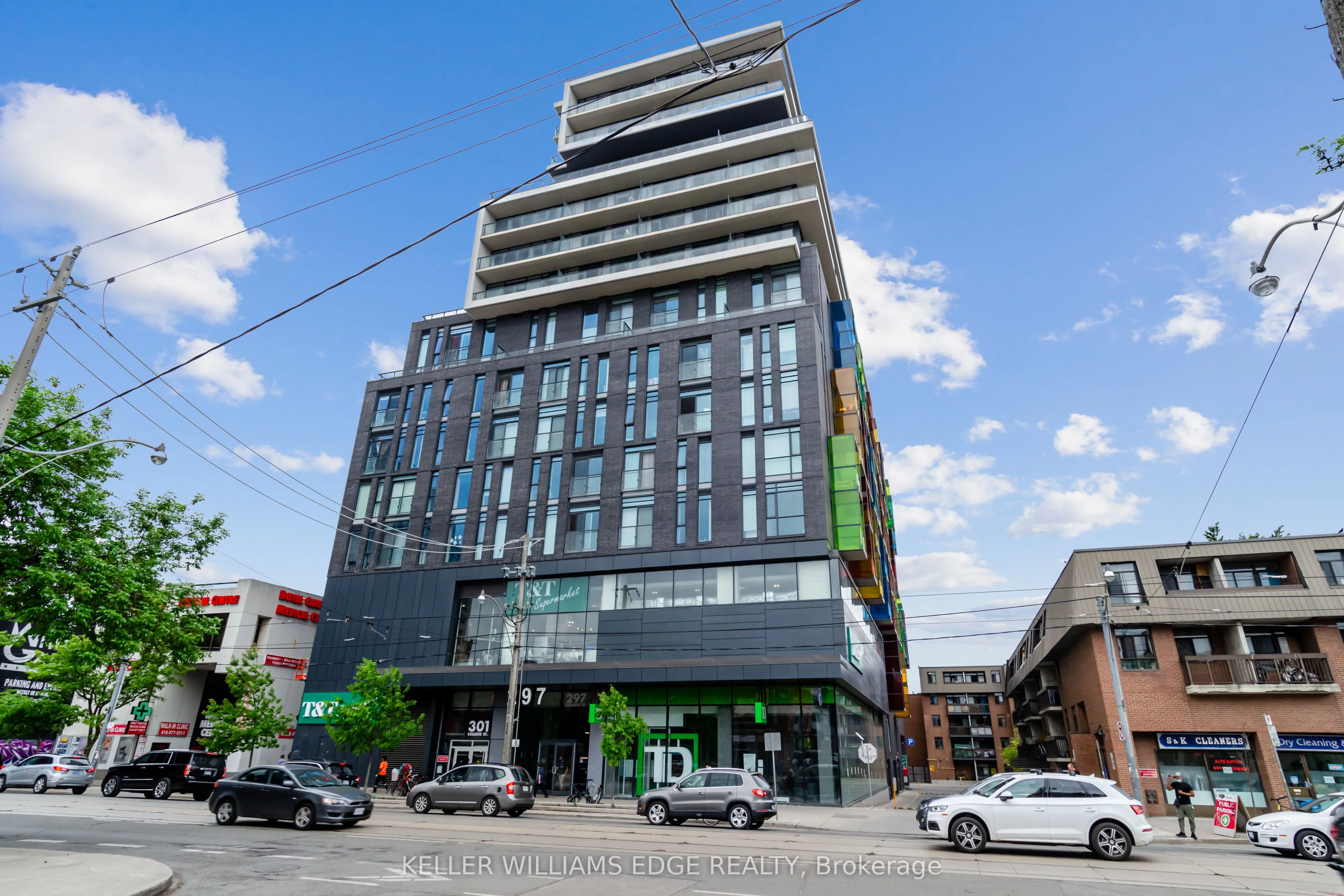 Condo Apartment in Toronto