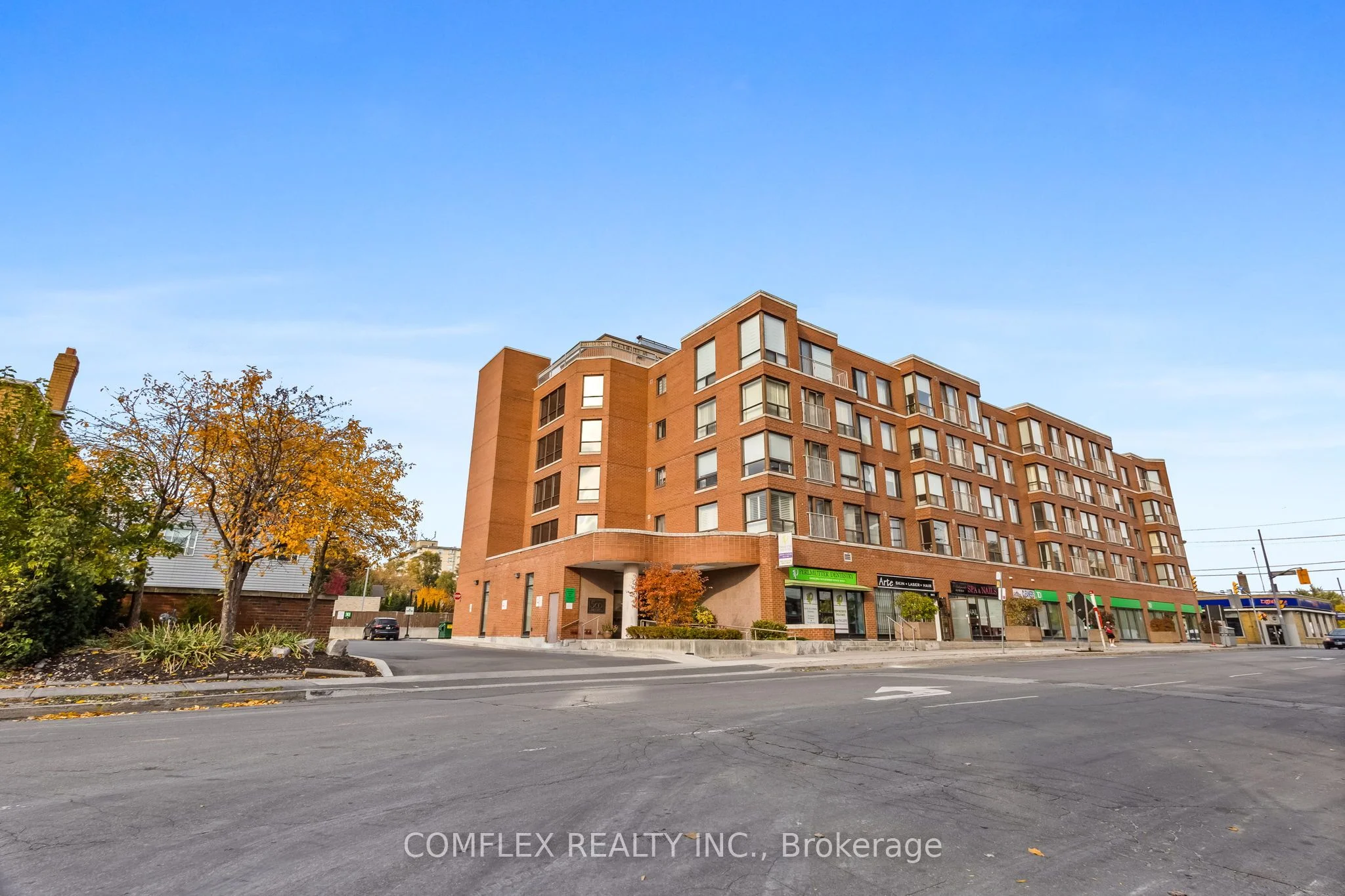 Condo Apartment in Toronto