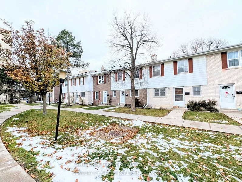Condo Townhouse in Toronto