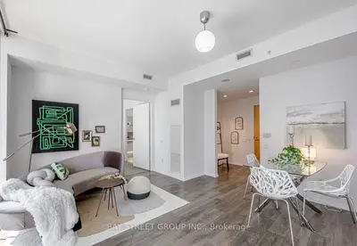 45 Charles Street E 3811, Toronto C08, On M4y 0b8