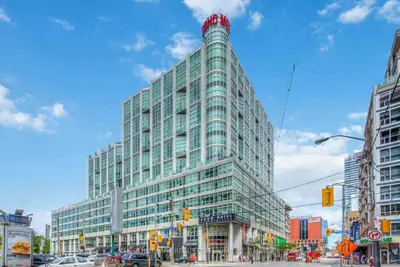 350 Wellington Street W 319, Toronto C01, On M5v 3w9