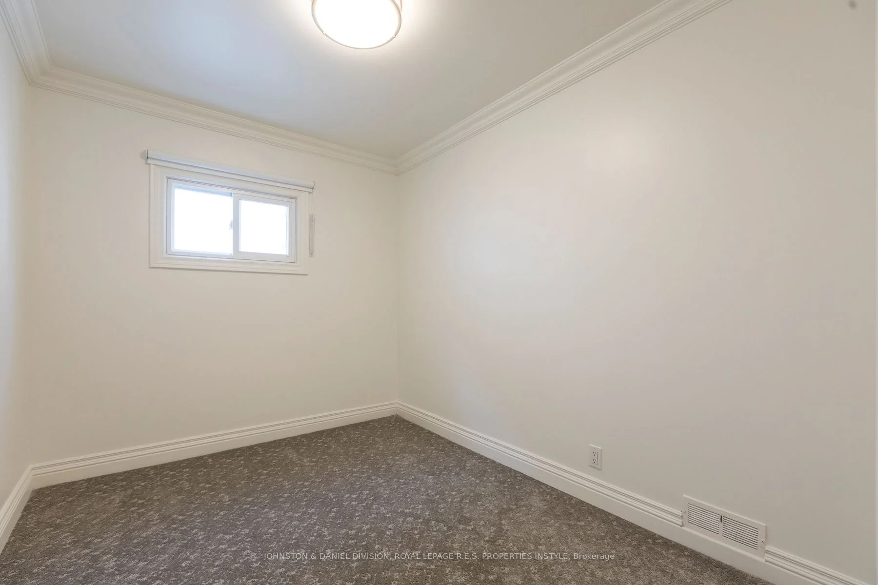 274 Soudan Avenue, Toronto C10, ON M4S 1W4