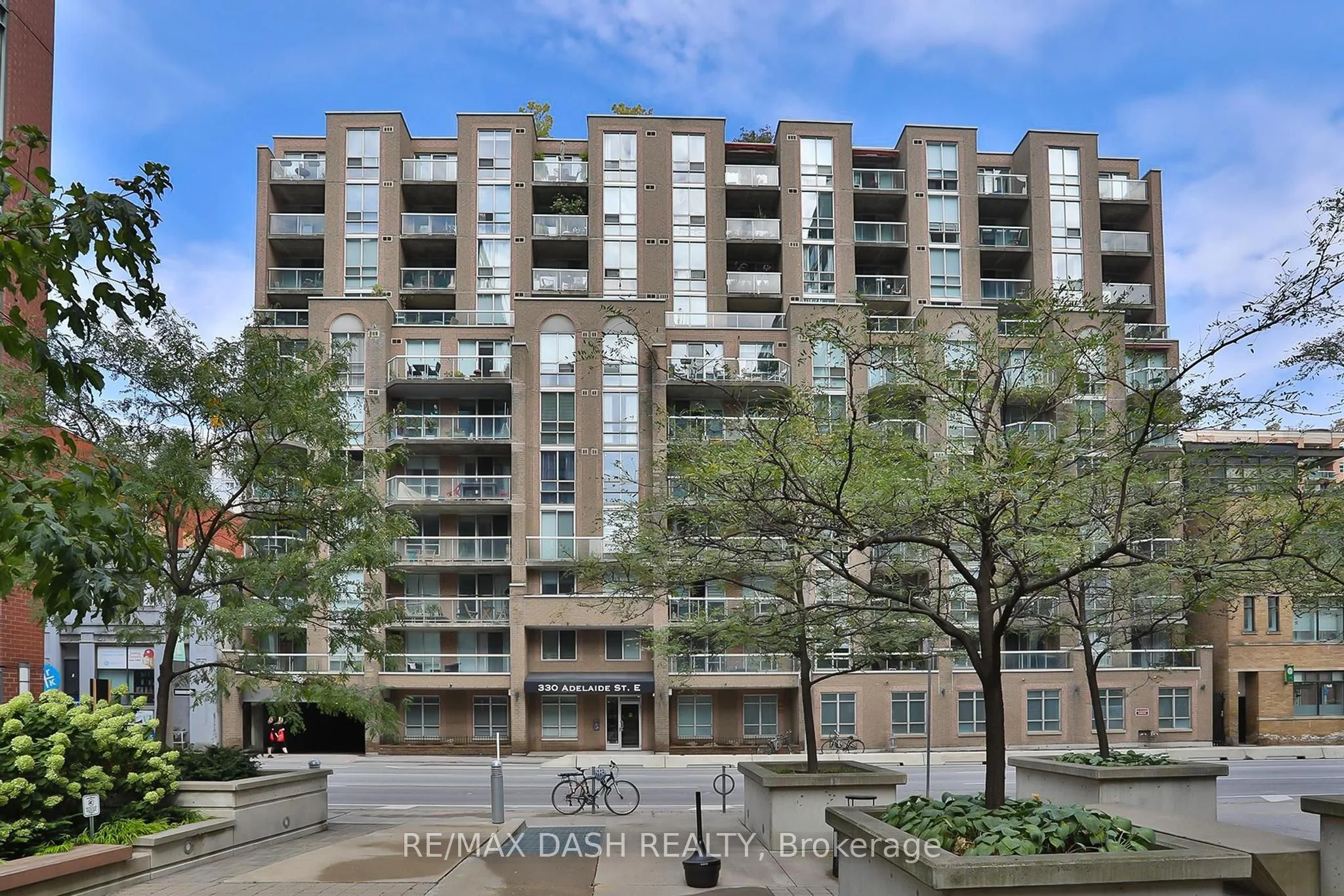 Condo Apartment in Toronto