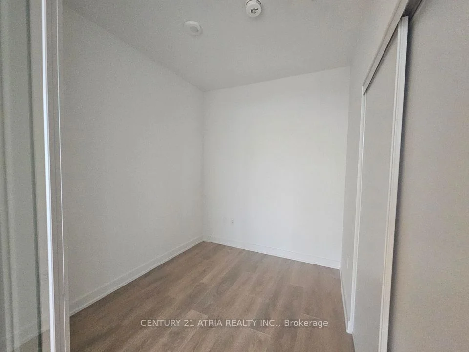 127 Broadway Avenue 1913, Toronto C10, ON M4P 1V4