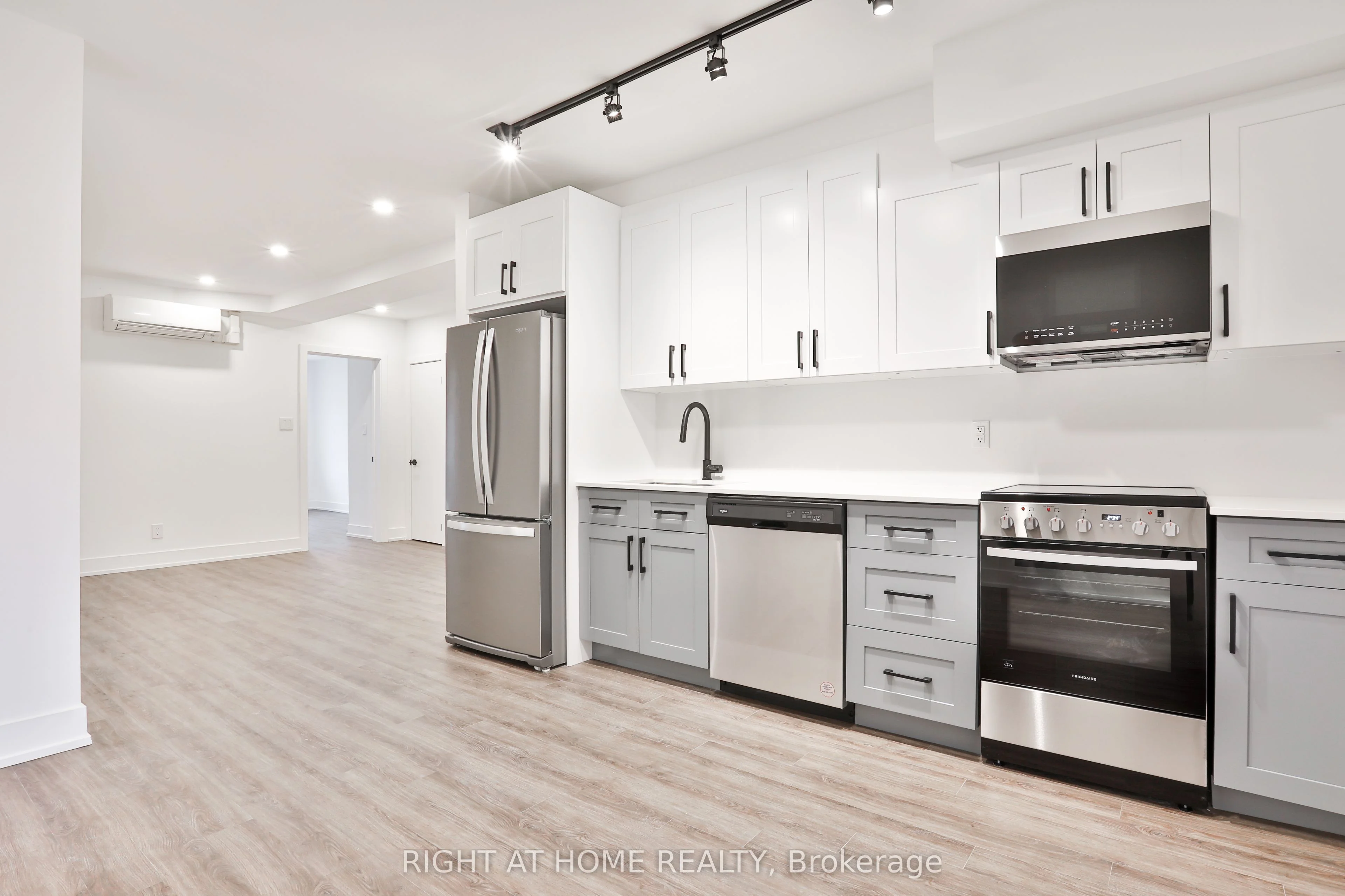 Store W Apt/Office in Toronto
