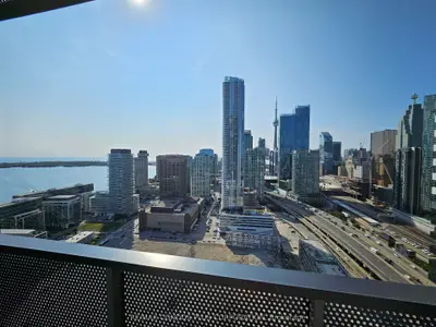 138 Downes Street 3711, Toronto C08, On M5e 0e4