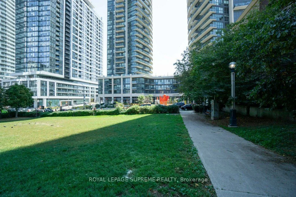 49 East Liberty Street 1909, Toronto C01, ON M6K 0B2