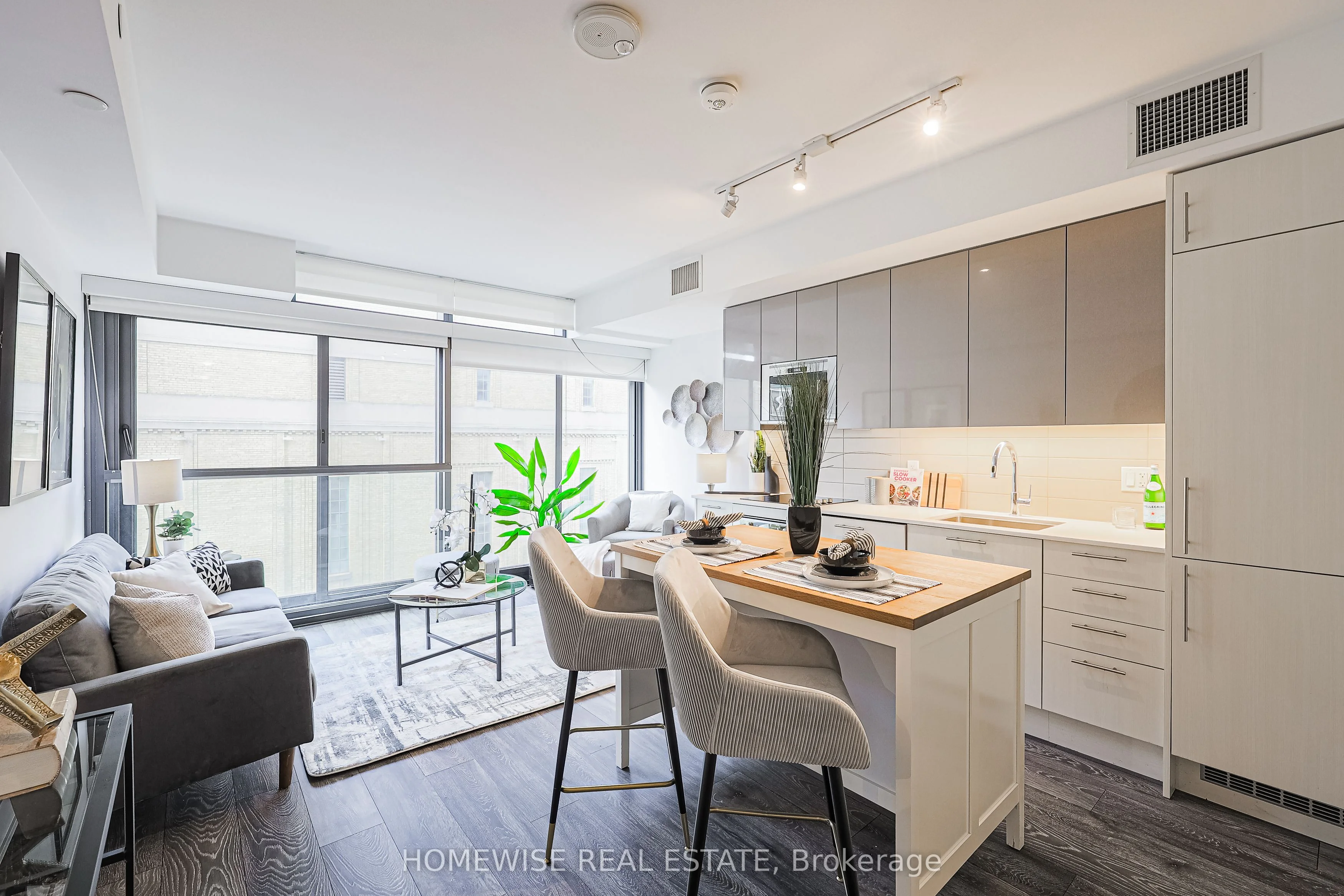 403 Church Street 612, Toronto C08, On M4y 0c9