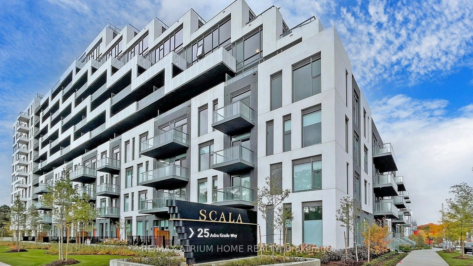 Condo Apartment in Toronto