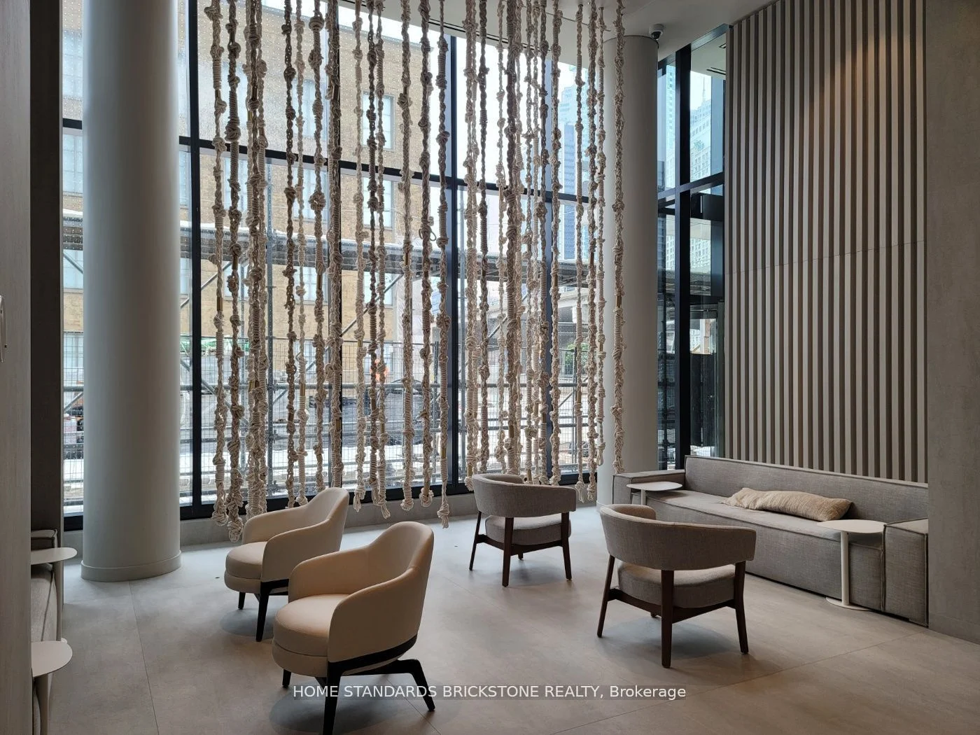 55 Cooper Street 1807, Toronto C08, On M5e 0g1