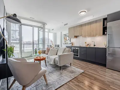 120 Parliament Street 413, Toronto C08, On M5a 0n6