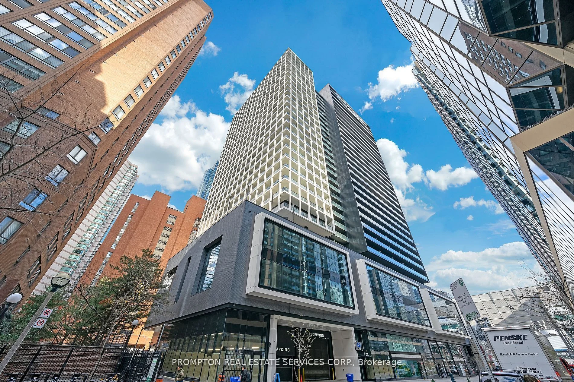 20 Edward Street 623, Toronto C01, On M5g 0c5
