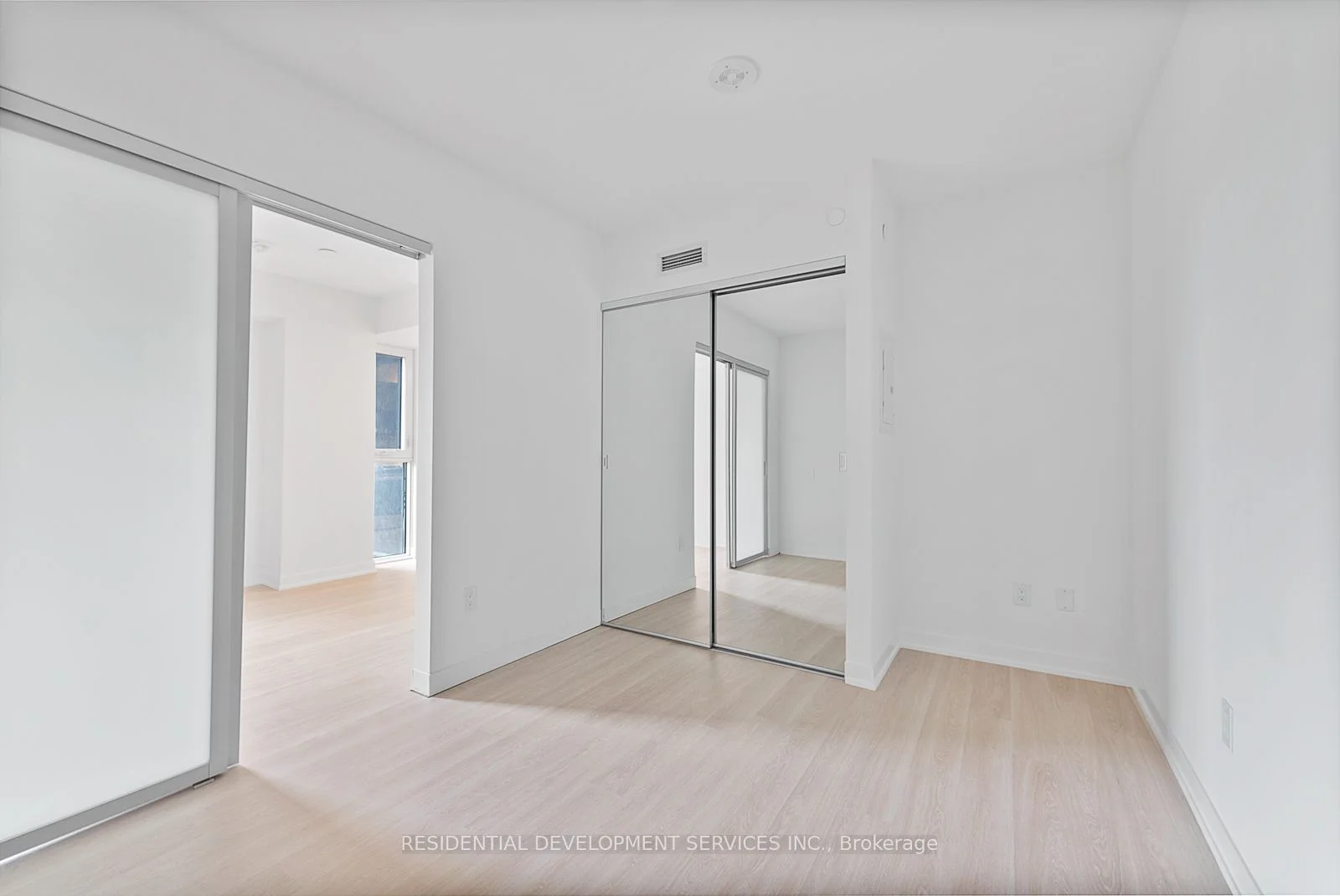 500 Wilson Avenue 430, Toronto C06, ON M3H 5Y9