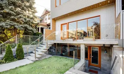 14 Wyndham Street Lower, Toronto C01, On M6k 1r7