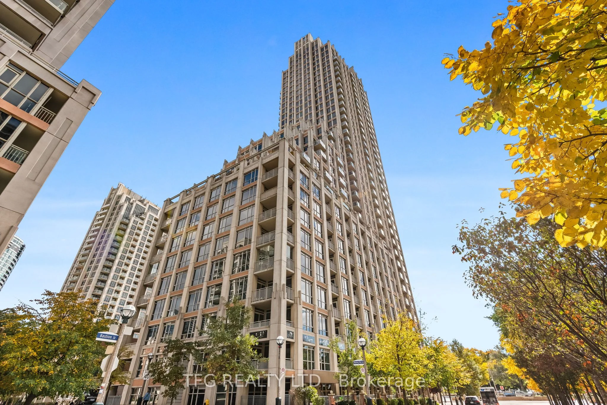 628 Fleet Street 311, Toronto C01, On M5v 1a8