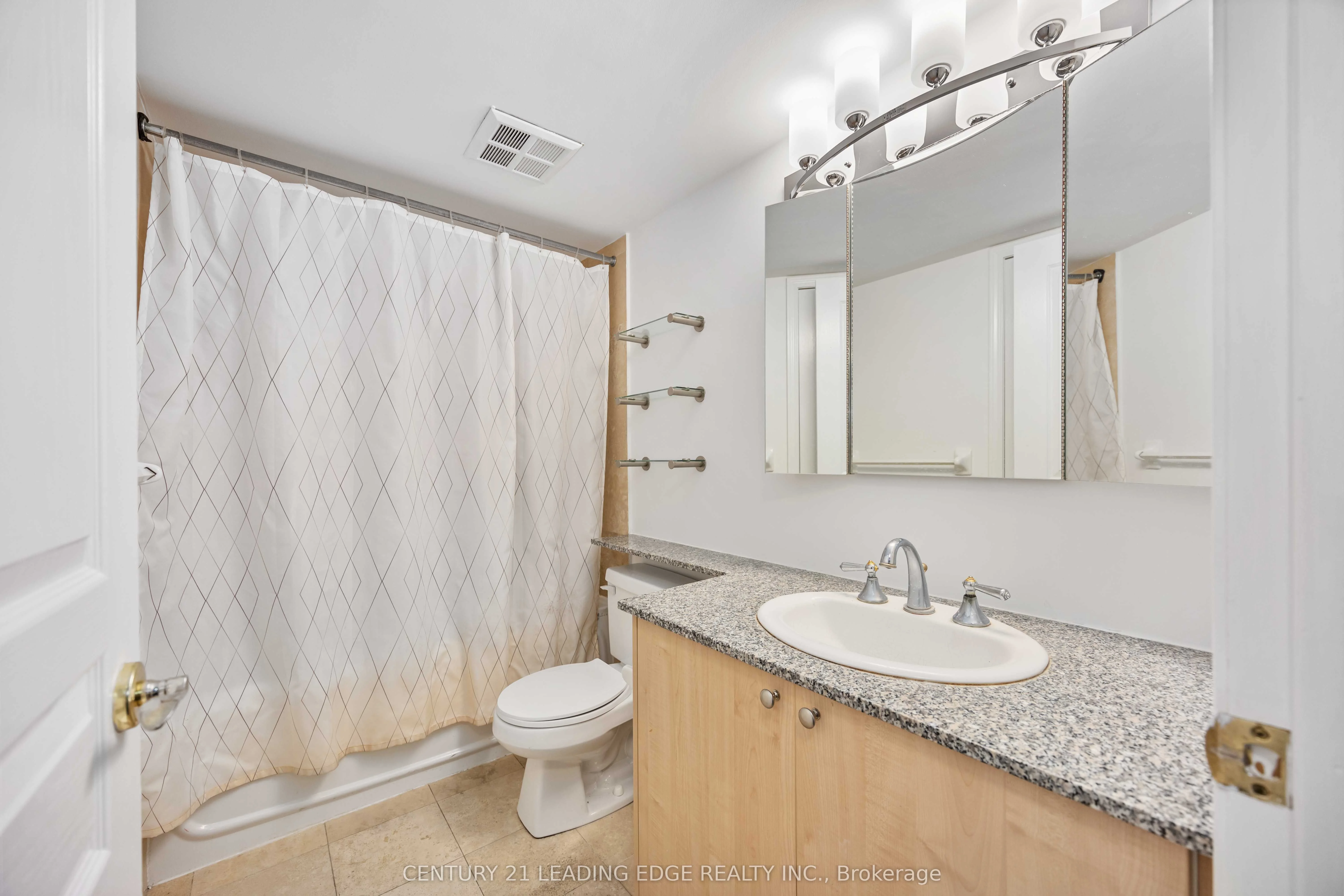 55 Harrison Garden Boulevard LPH11, Toronto C14, ON M2N 7G3