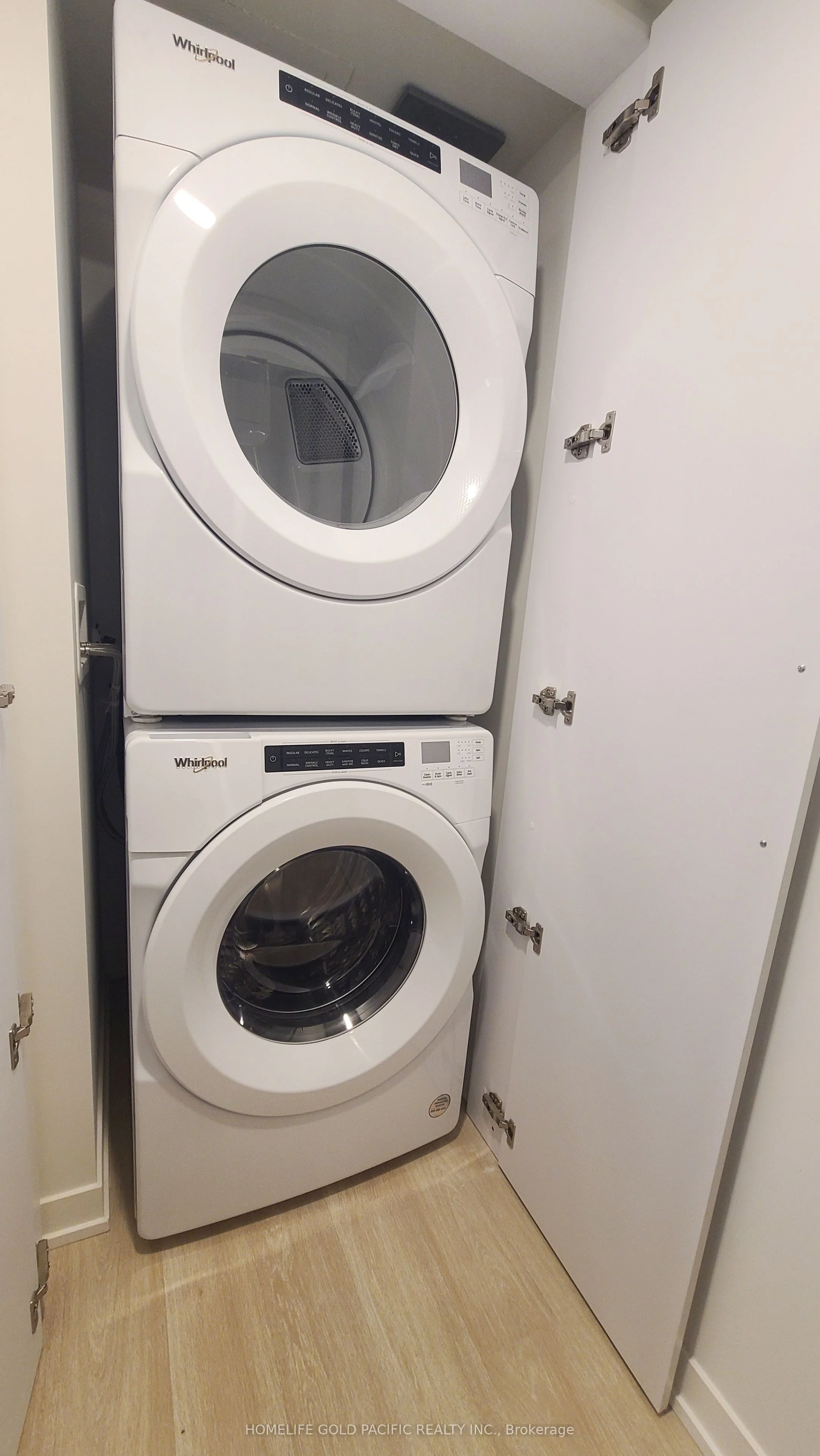 500 Wilson Avenue 838, Toronto C06, ON M3H 5Y9