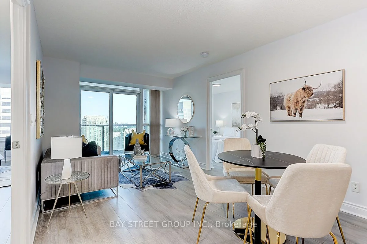 15 Greenview Avenue 2504, Toronto C07, ON M2M 1R2