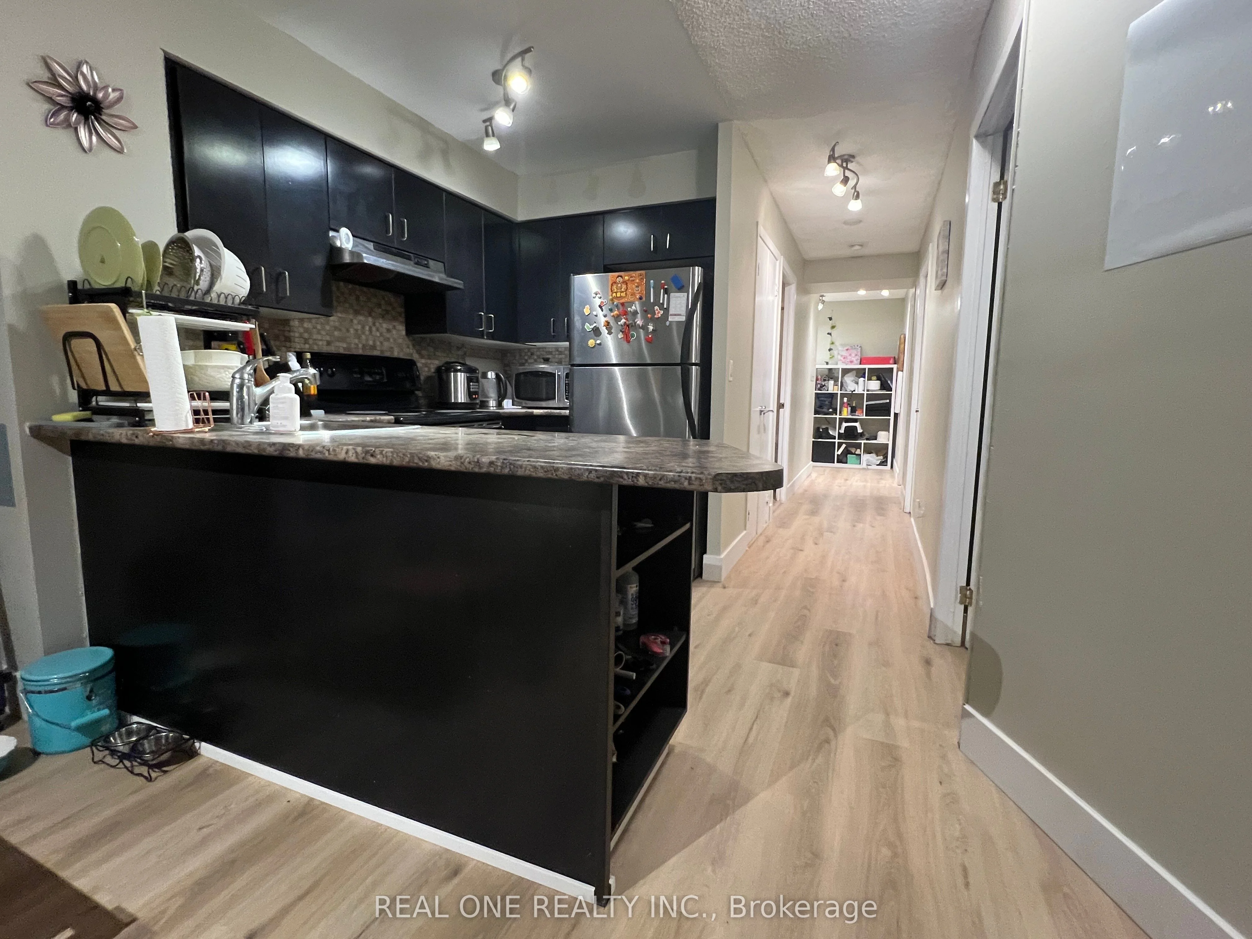 76 Shuter Street 207, Toronto C08, ON M5B 1B4