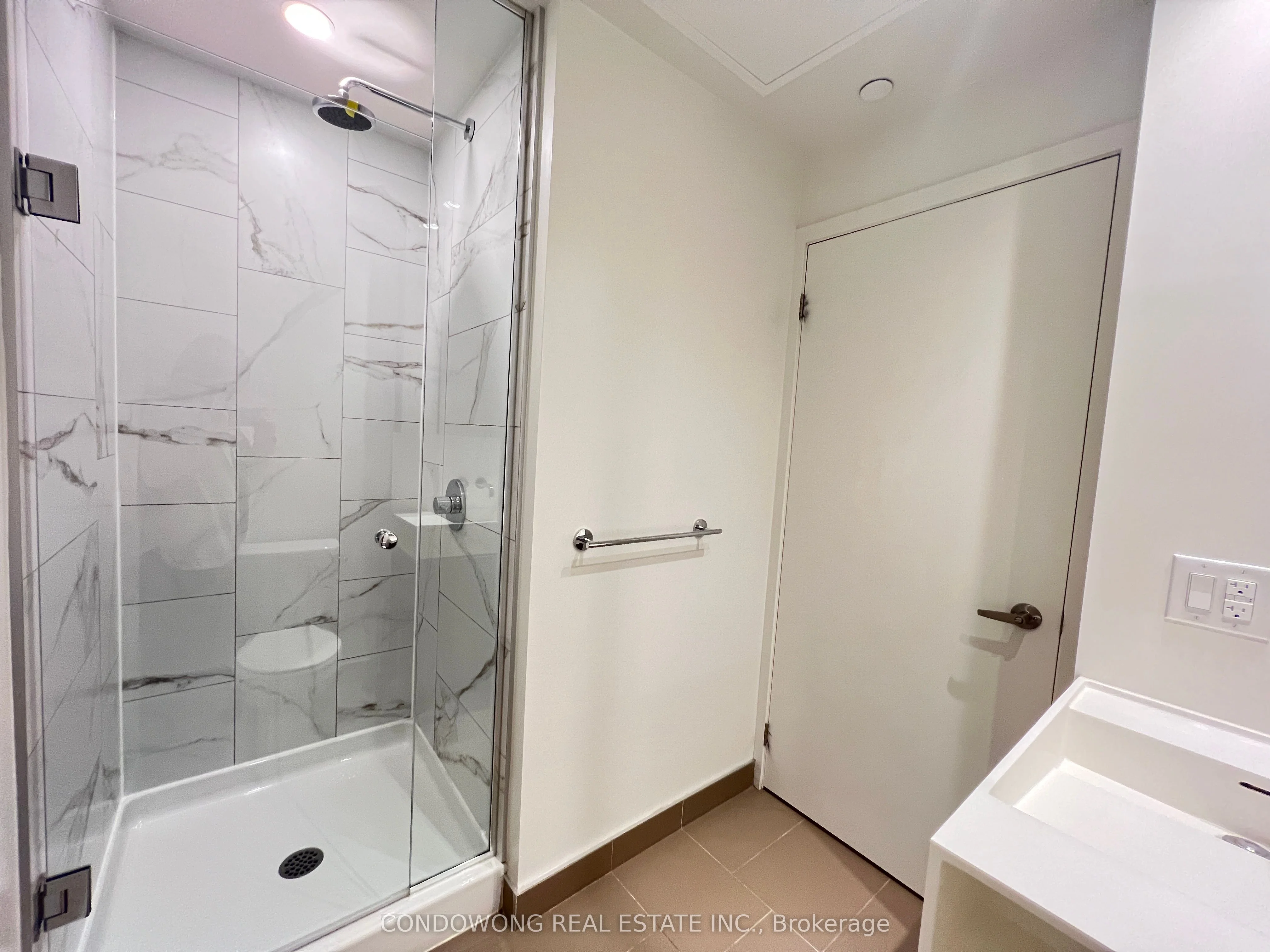 20 Richardson Street 2806, Toronto C08, ON M5A 0S6