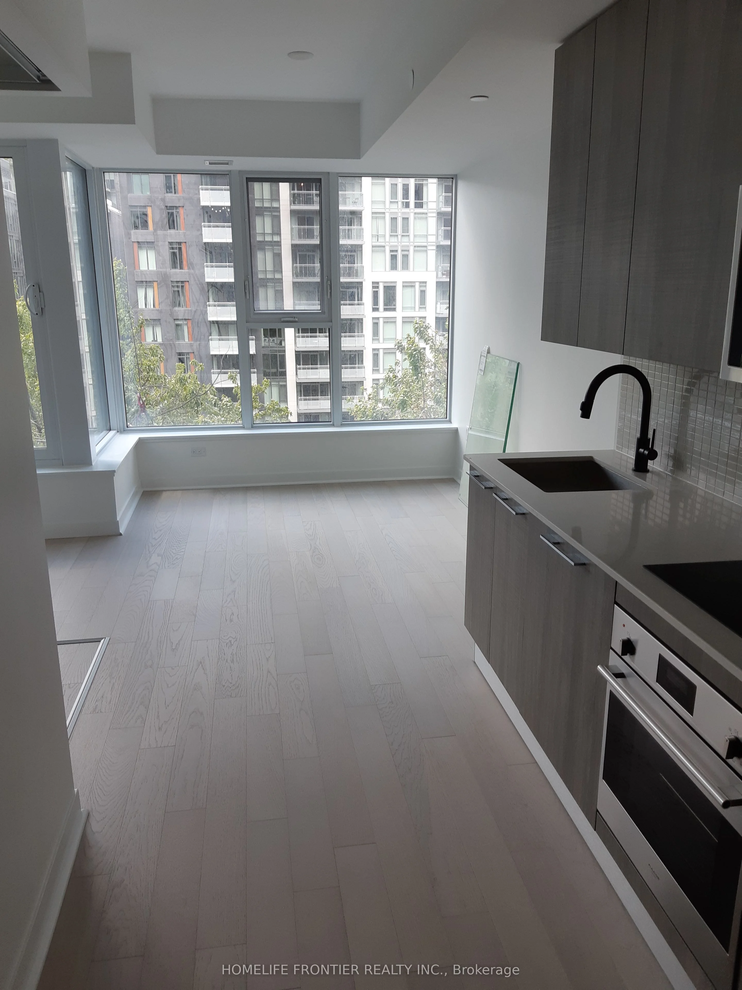 501 Adelaide Street W 706, Toronto C01, ON M5V 1T4