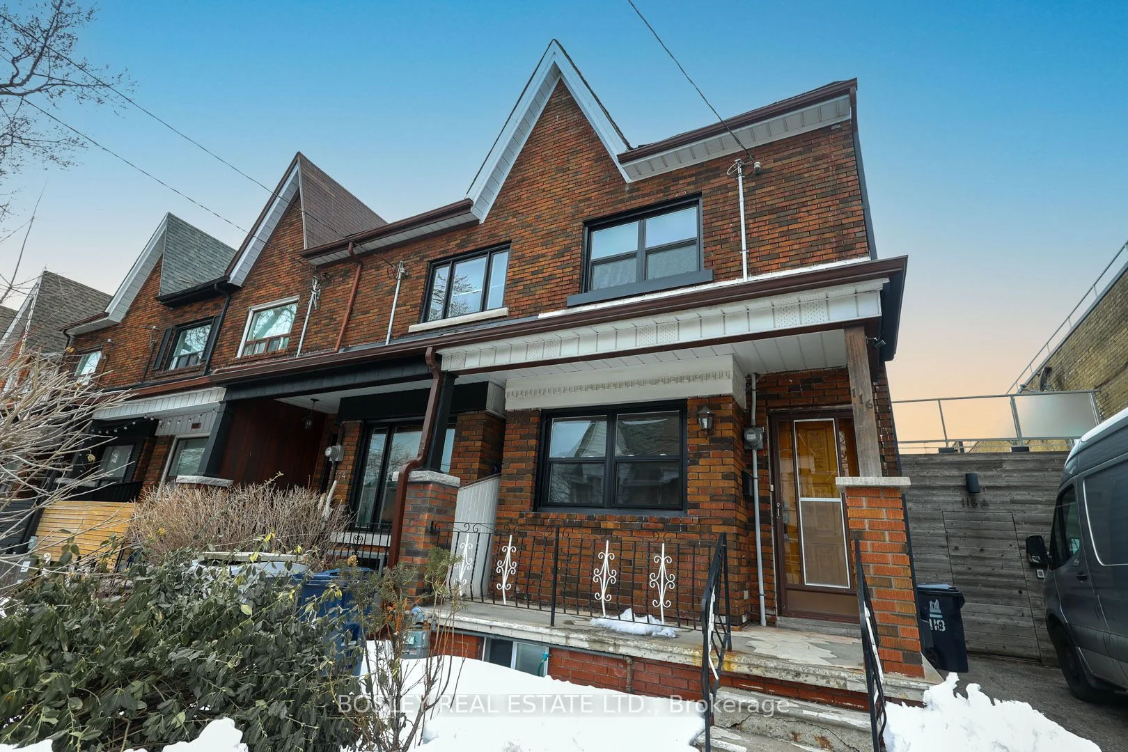 116 Claremont Street, Toronto C01, On M6j 2m5